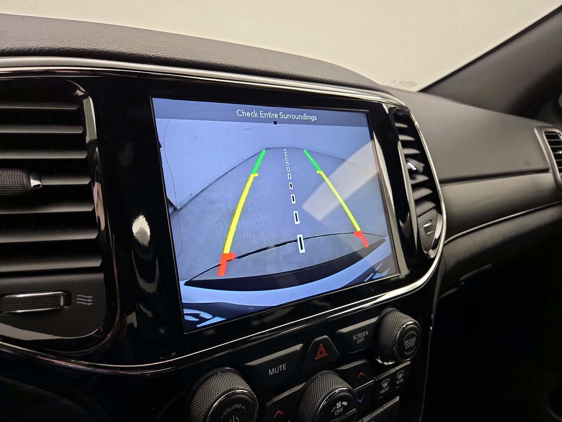Thumbnail: 2019 Jeep Grand Cherokee - 15