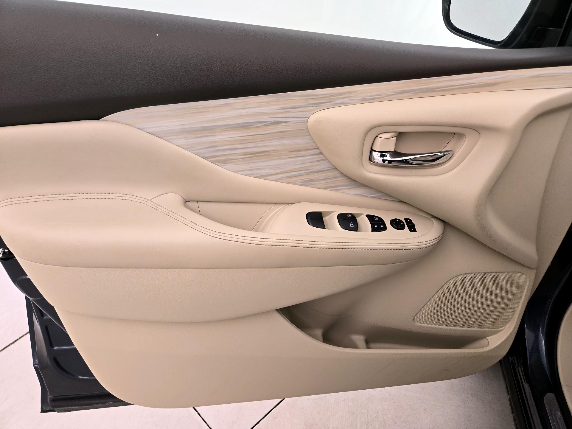 Thumbnail: 2016 Nissan Murano - 12