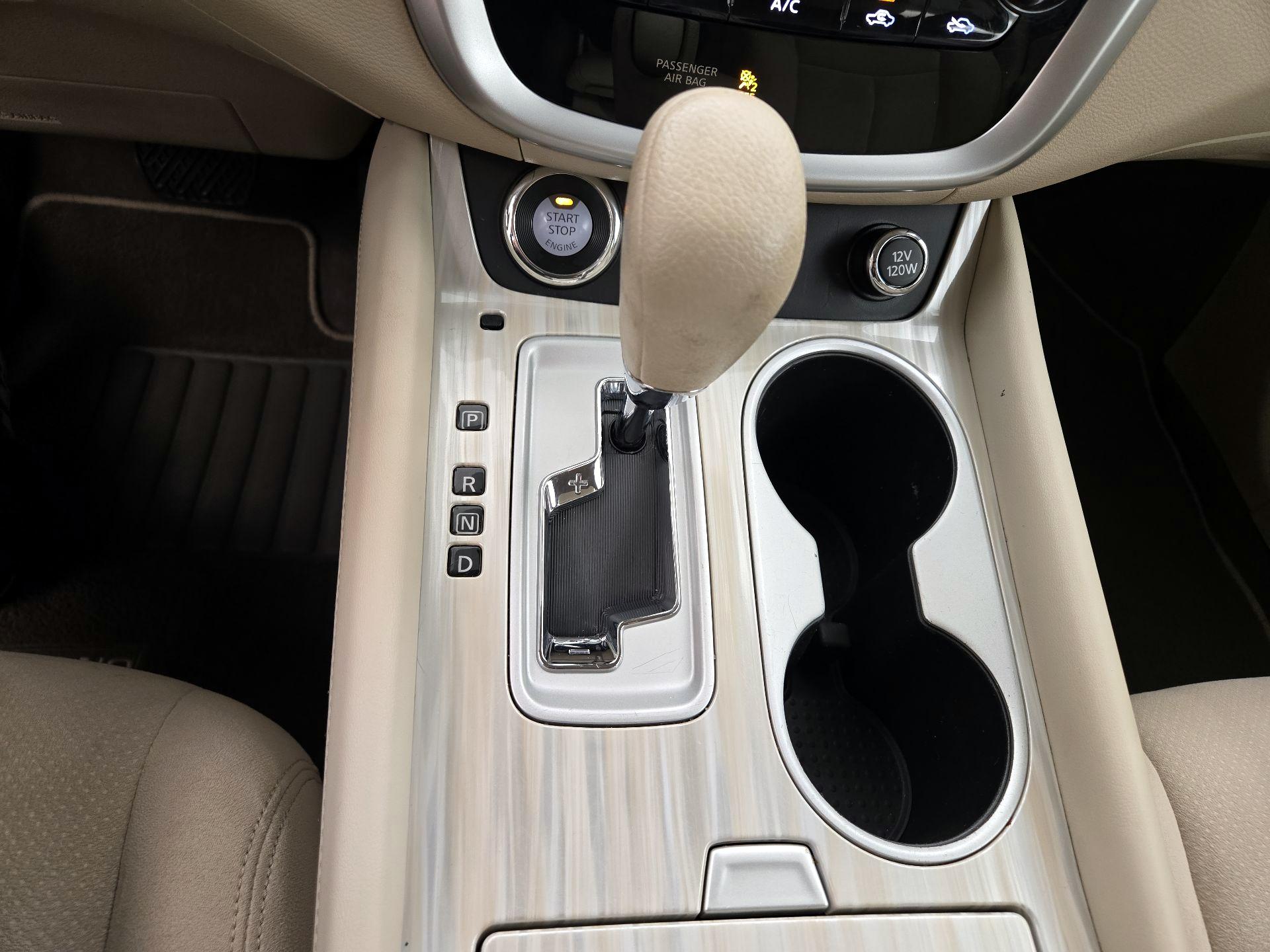 Thumbnail: 2016 Nissan Murano - 17