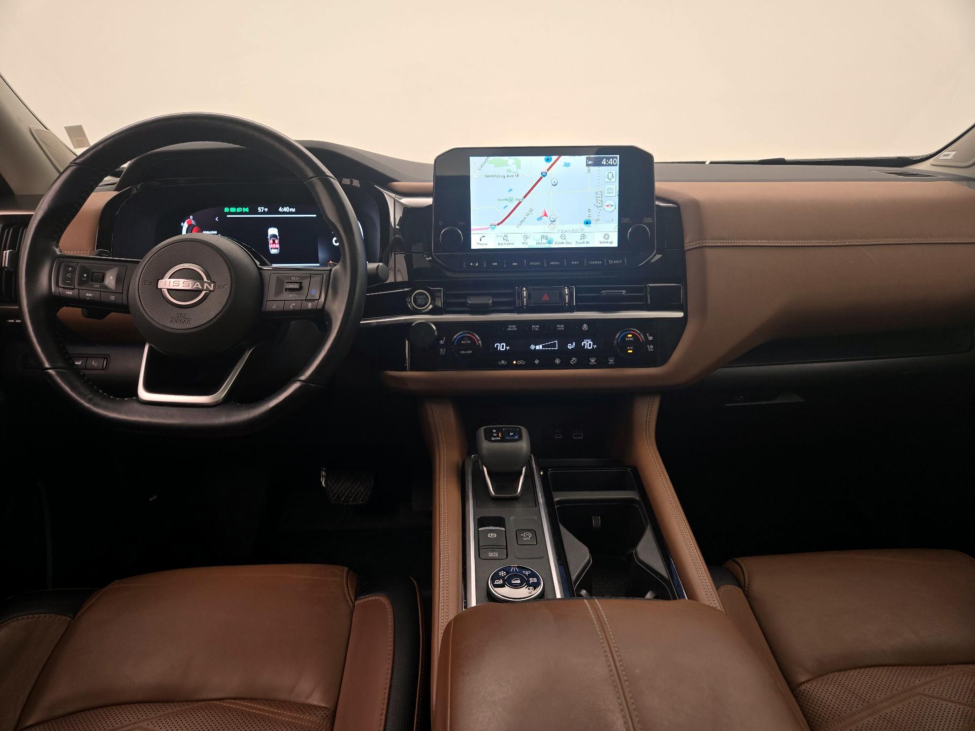 Thumbnail: 2022 Nissan Pathfinder - 9