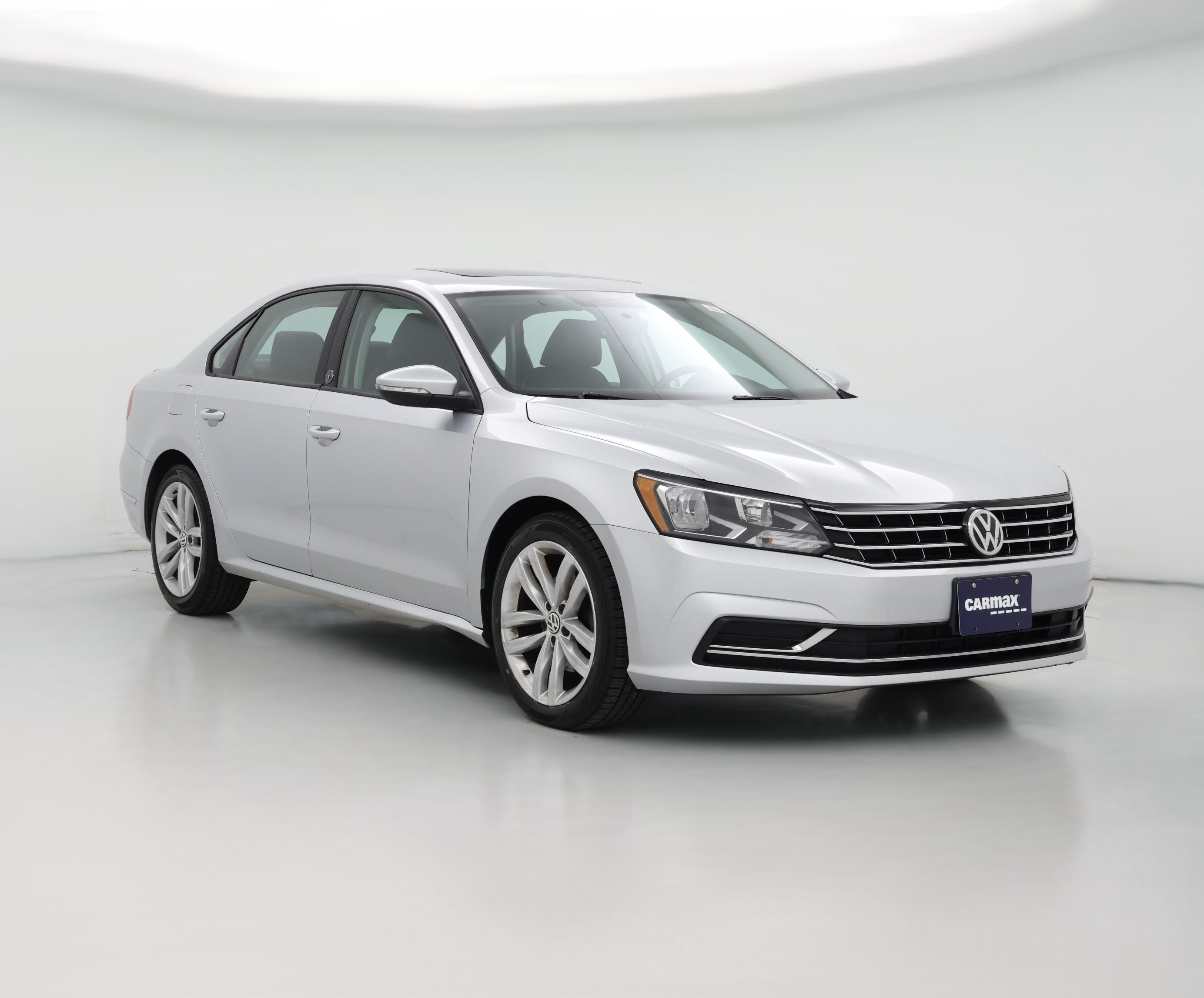 Thumbnail: 2019 Volkswagen Passat - 1