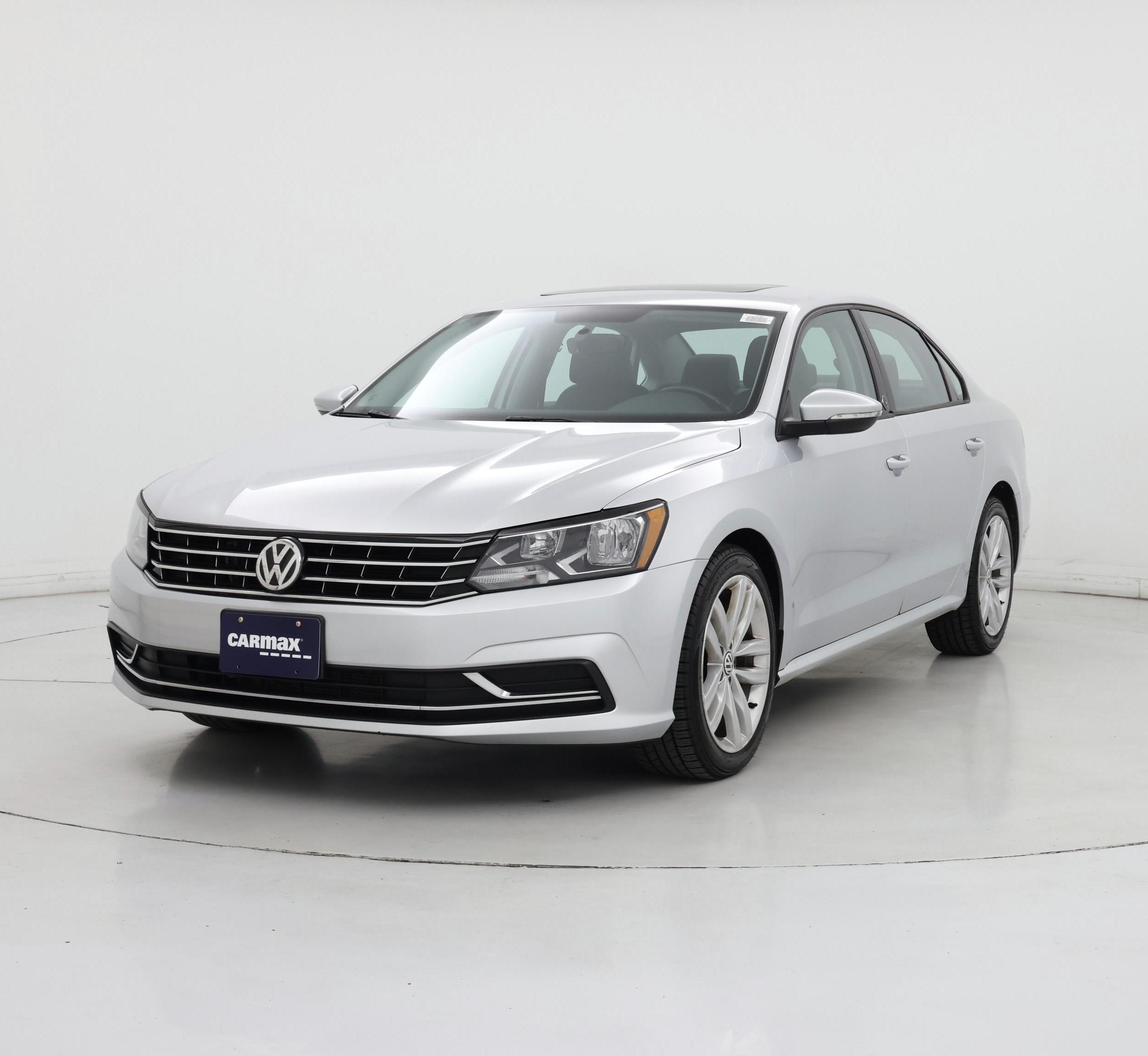 Thumbnail: 2019 Volkswagen Passat - 4