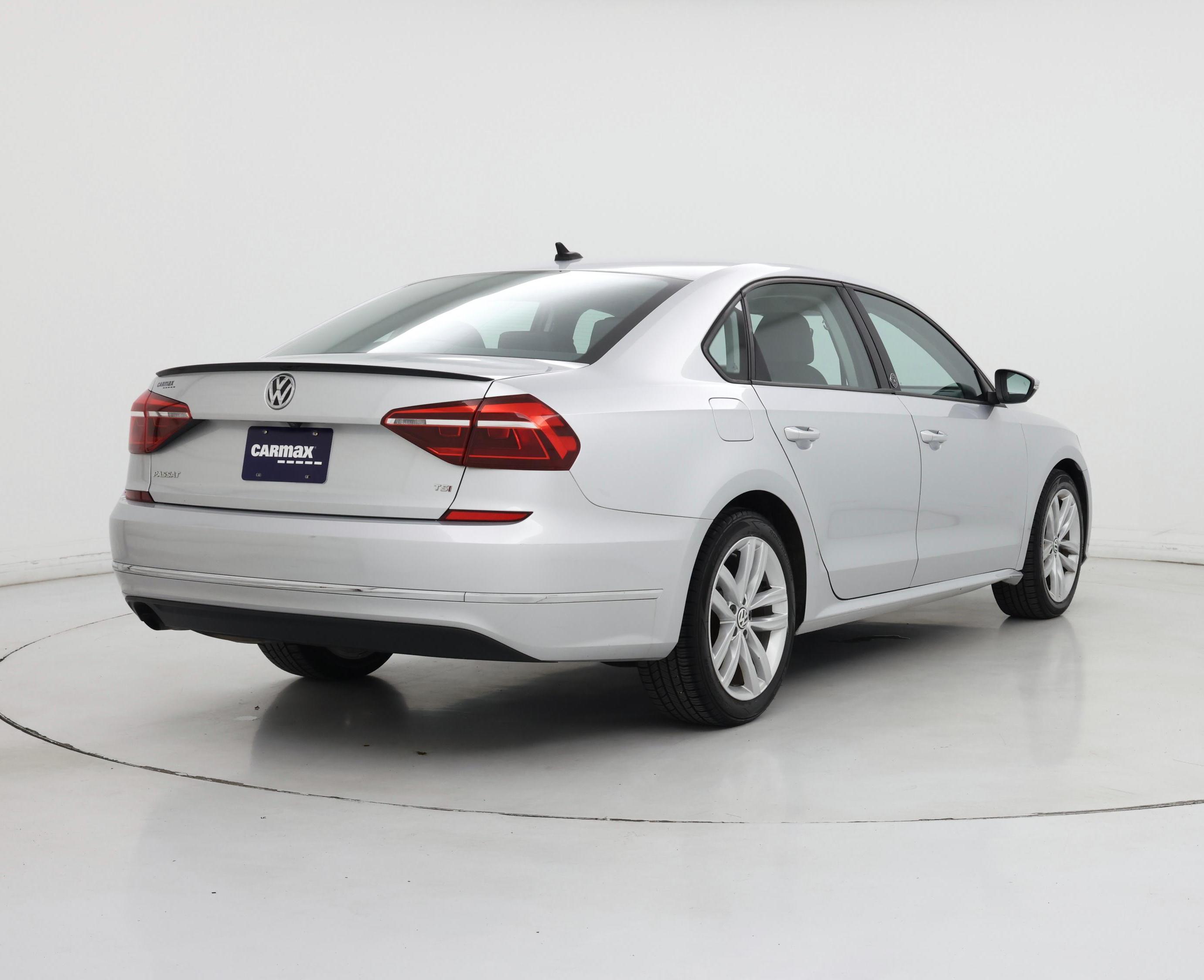 Thumbnail: 2019 Volkswagen Passat - 8