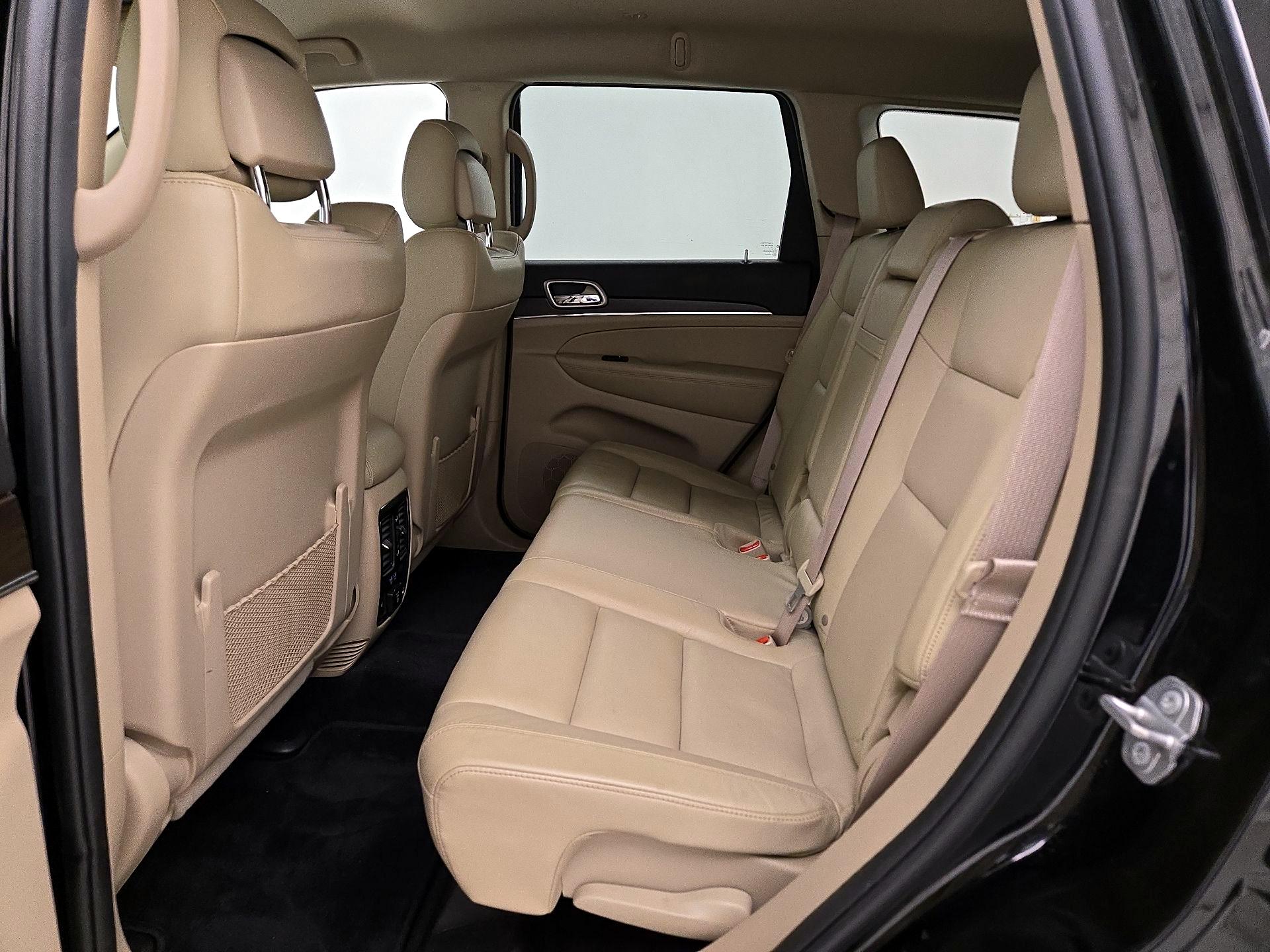 Thumbnail: 2018 Jeep Grand Cherokee - 20