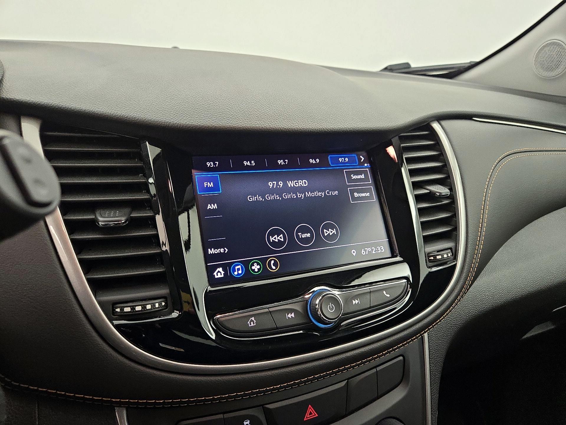 Thumbnail: 2020 Chevrolet Trax - 15