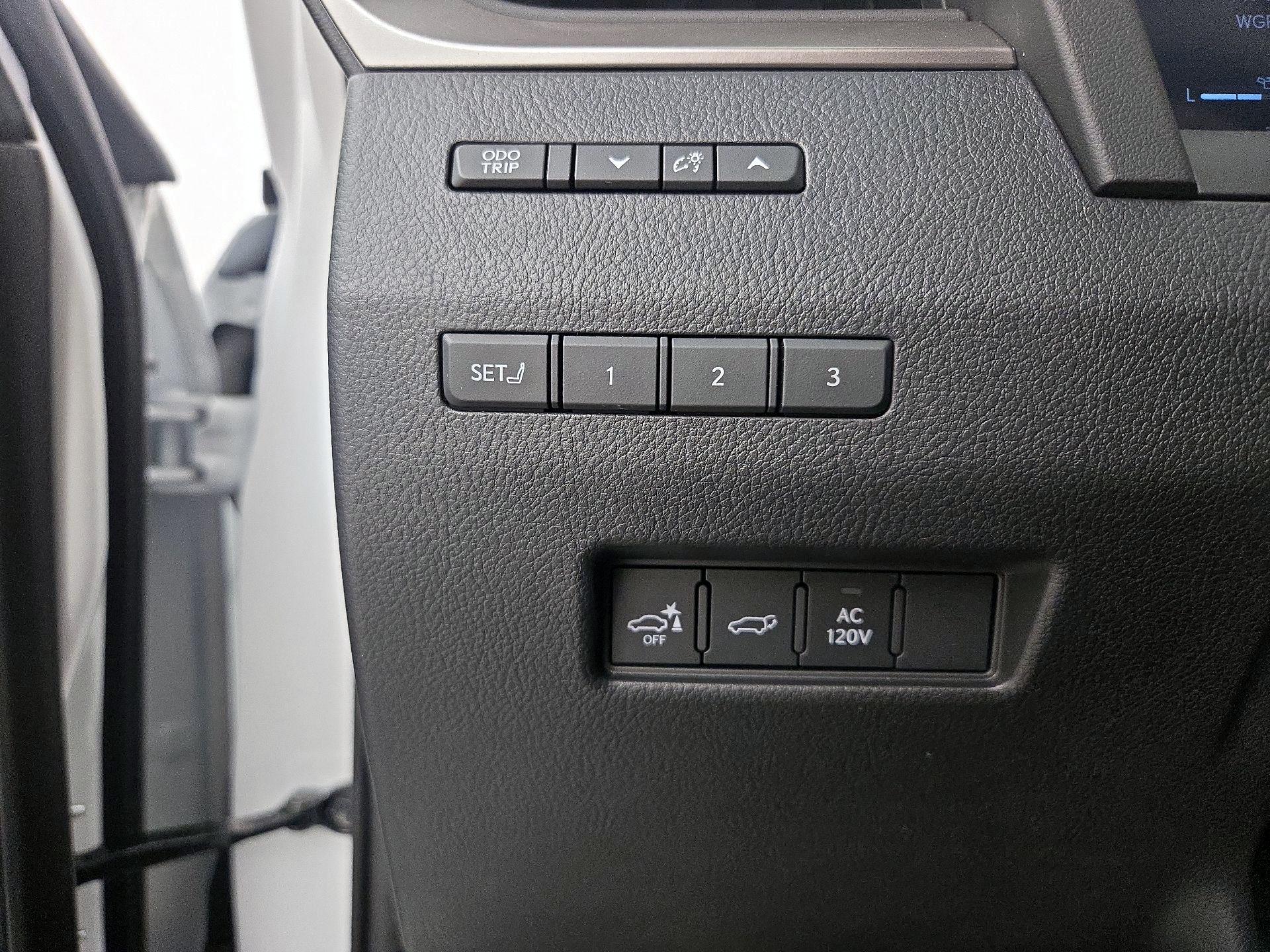 Thumbnail: 2025 Lexus GX - 13