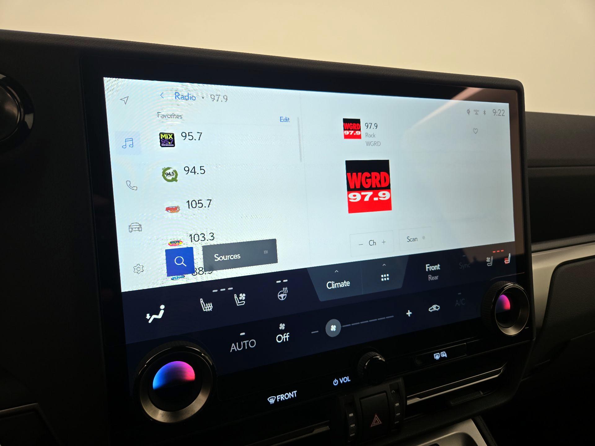 Thumbnail: 2025 Lexus GX - 15