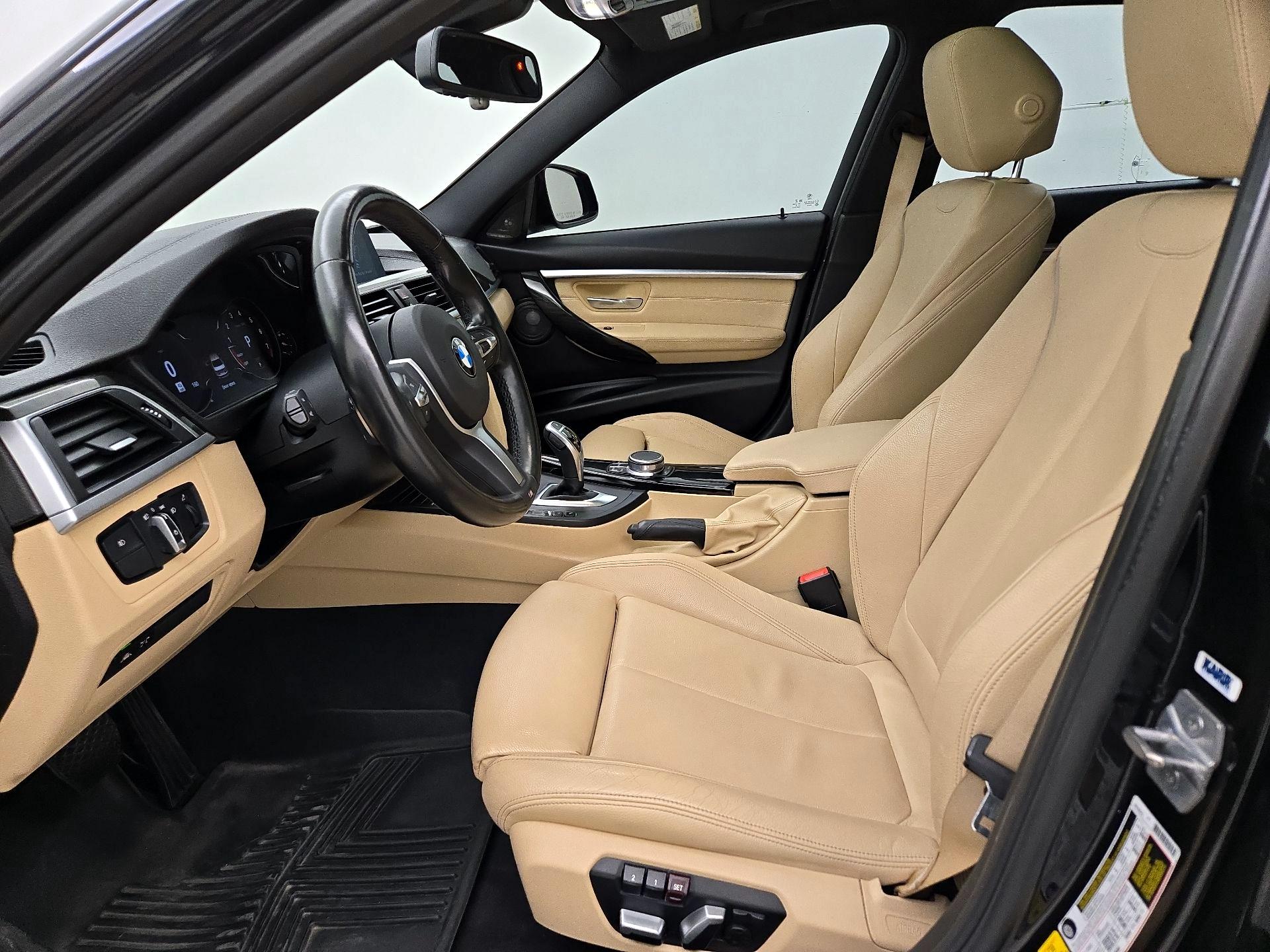 Thumbnail: 2018 BMW 3 Series - 11