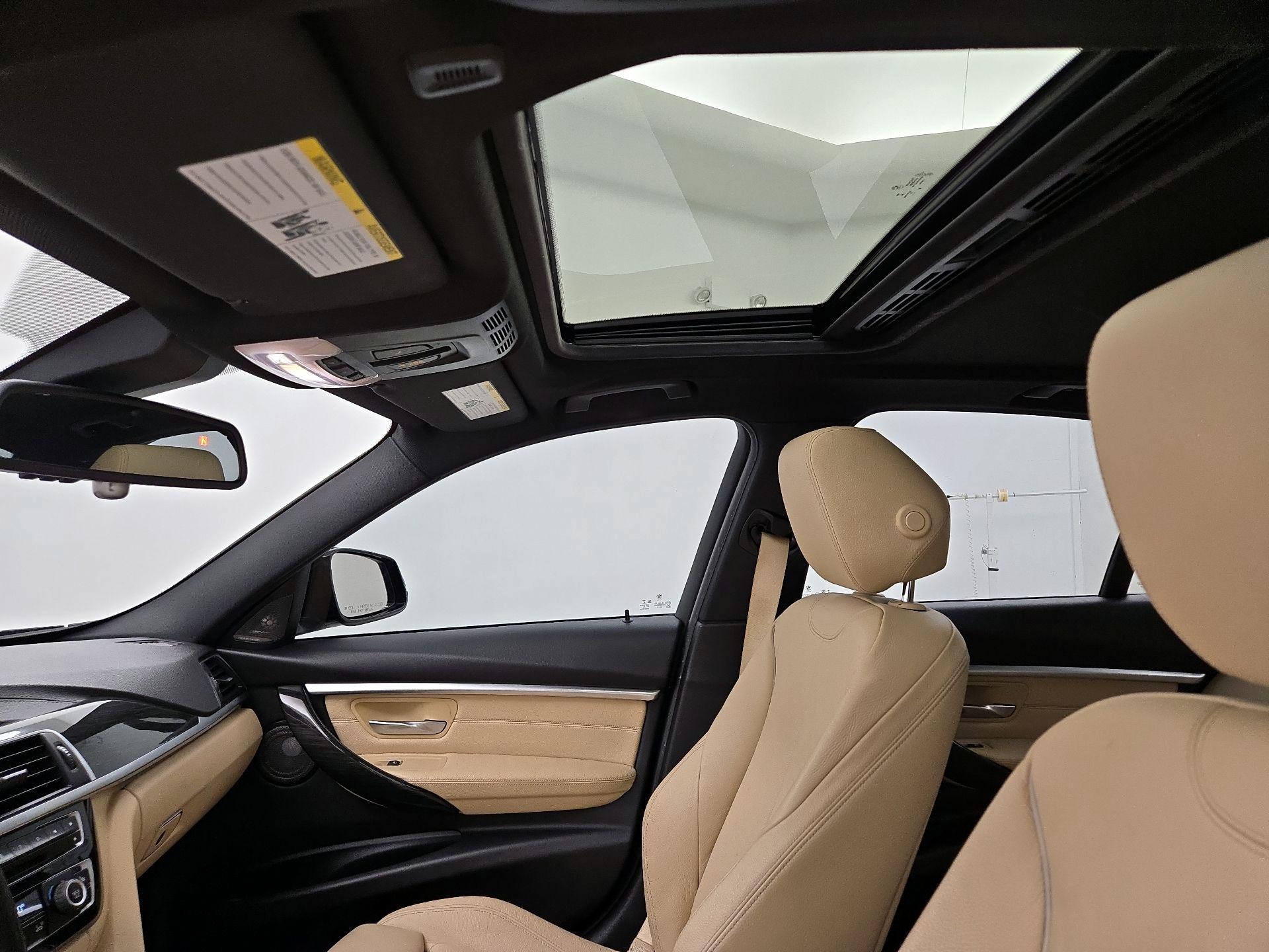 Thumbnail: 2018 BMW 3 Series - 20
