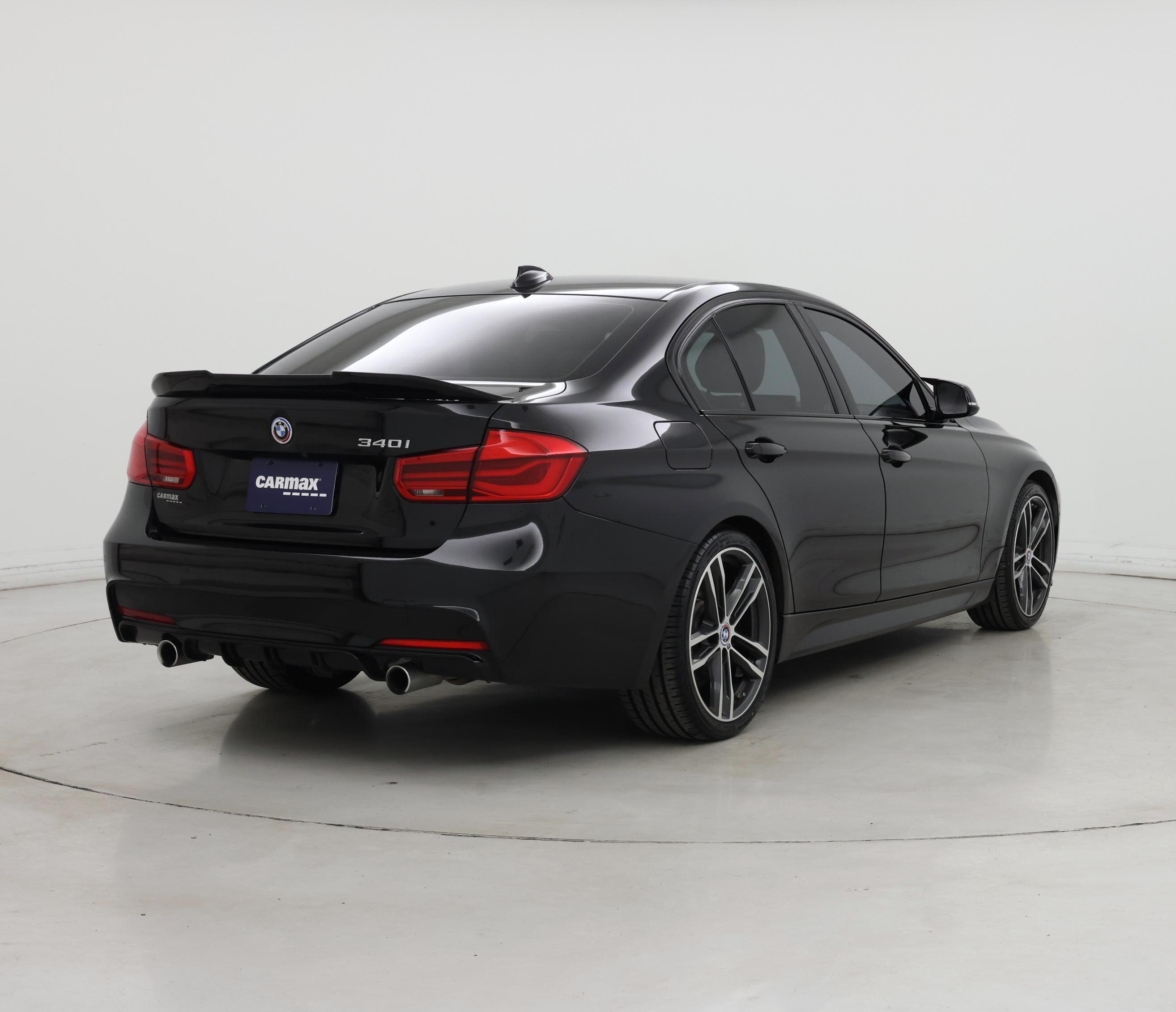 Thumbnail: 2018 BMW 3 Series - 8