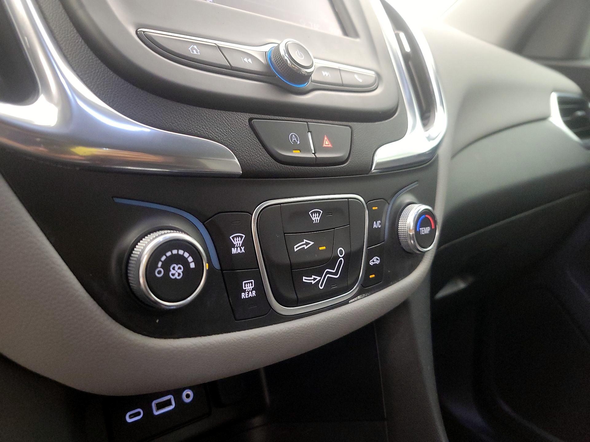 Thumbnail: 2022 Chevrolet Equinox - 16