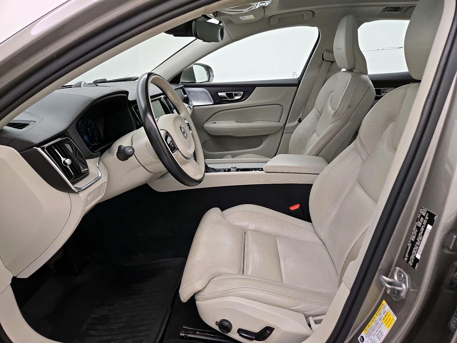 Thumbnail: 2019 Volvo S60 - 11