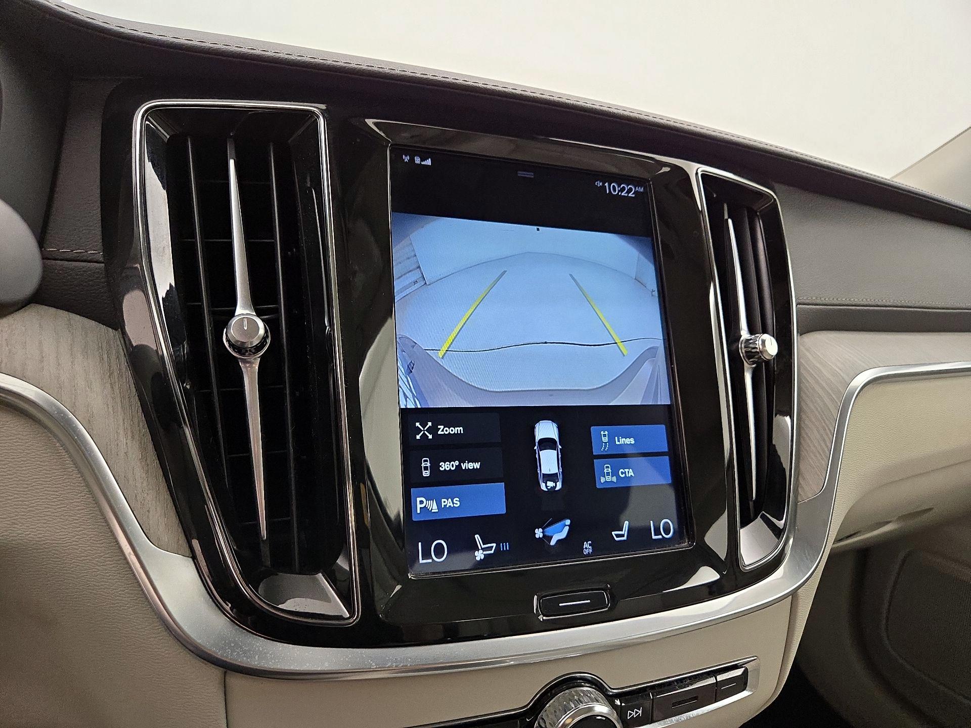 Thumbnail: 2019 Volvo S60 - 15