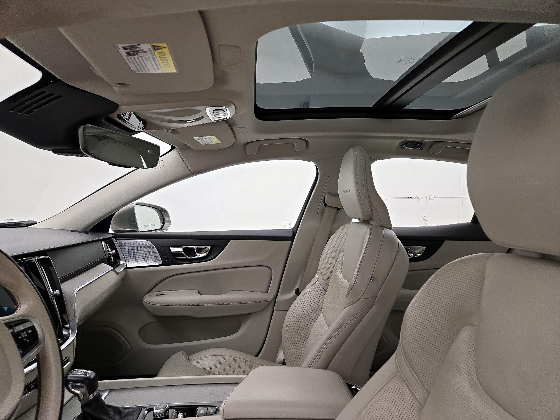 Thumbnail: 2019 Volvo S60 - 20