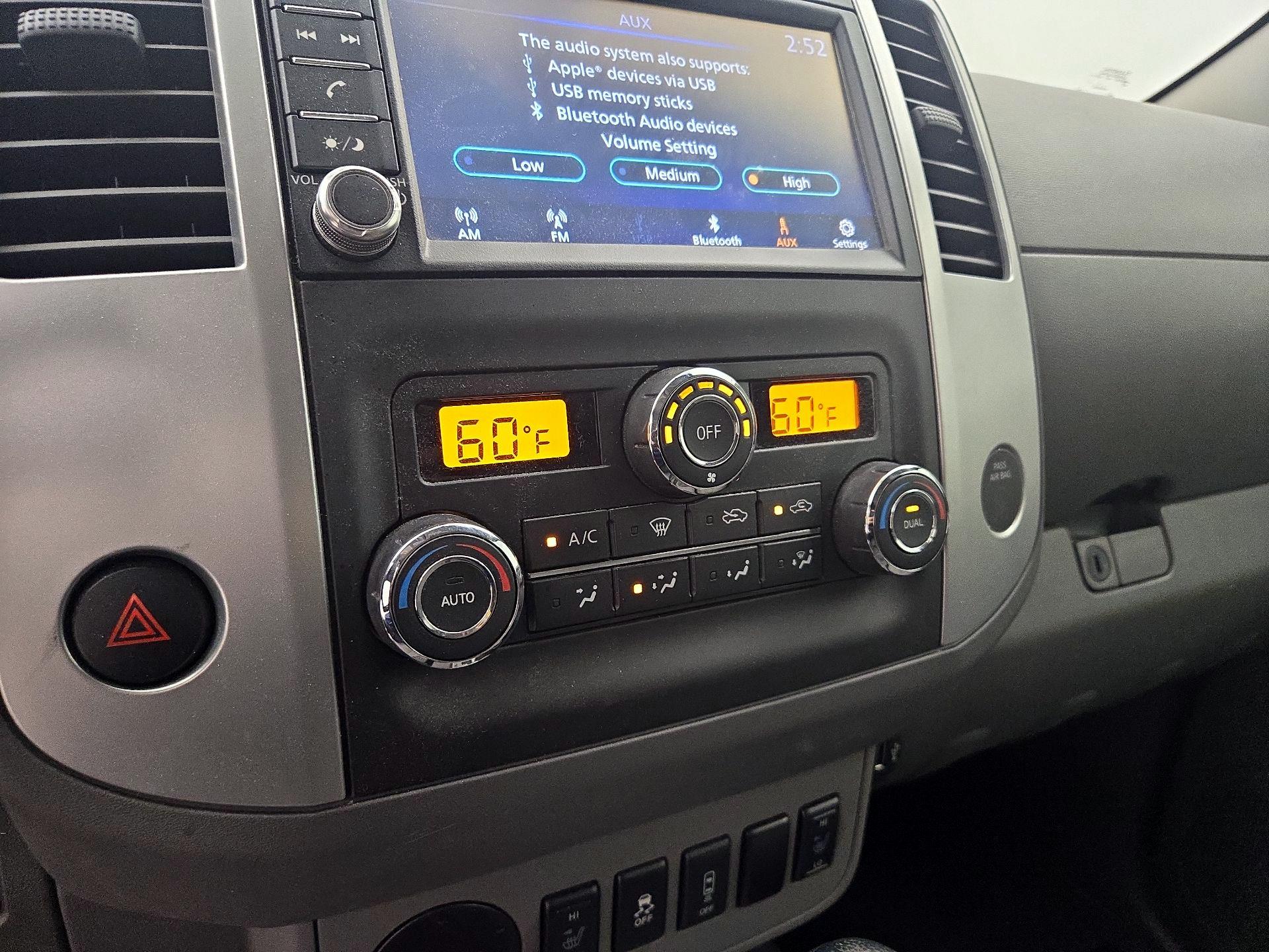 Thumbnail: 2020 Nissan Frontier - 16