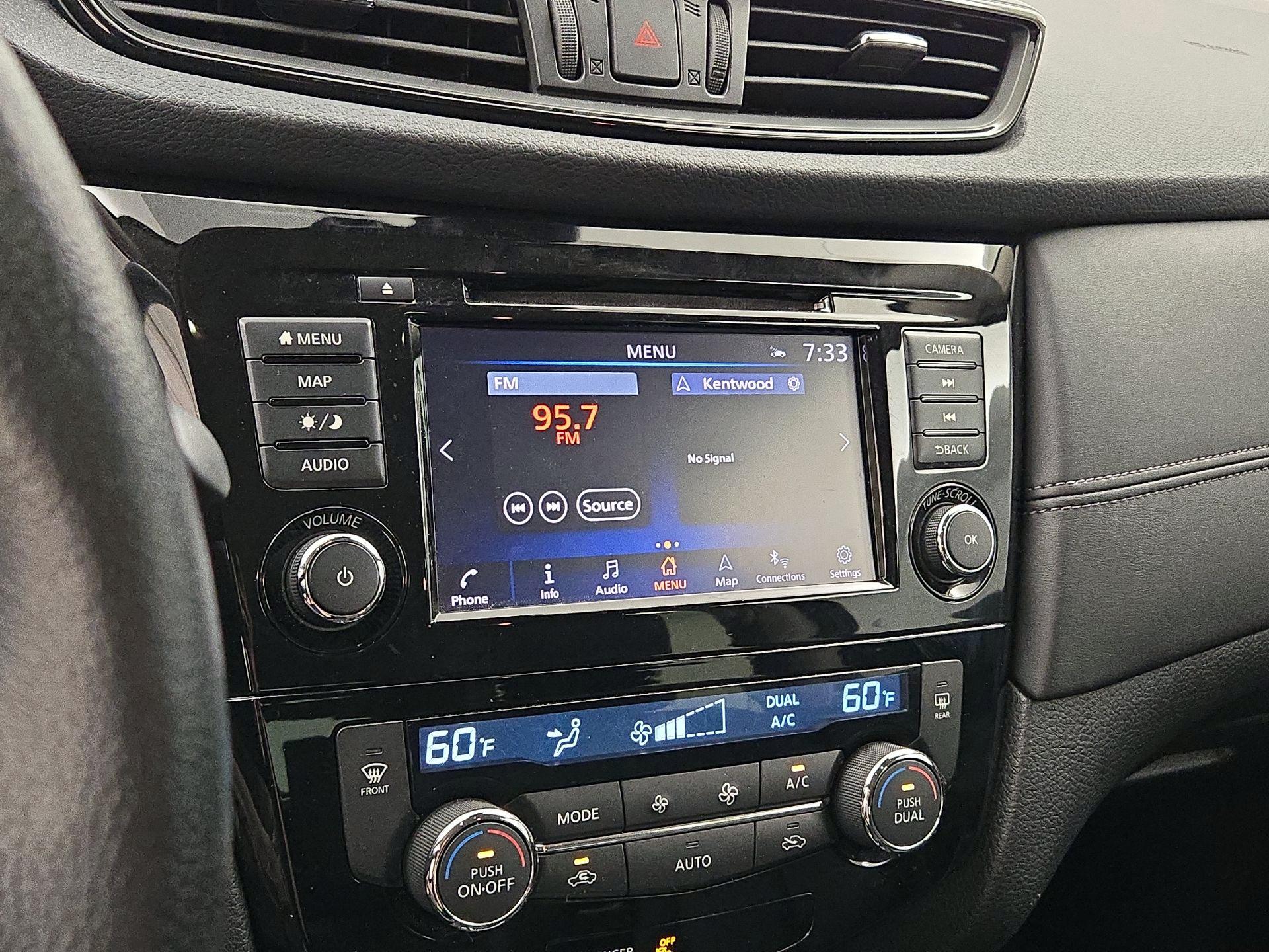 Thumbnail: 2019 Nissan Rogue - 16