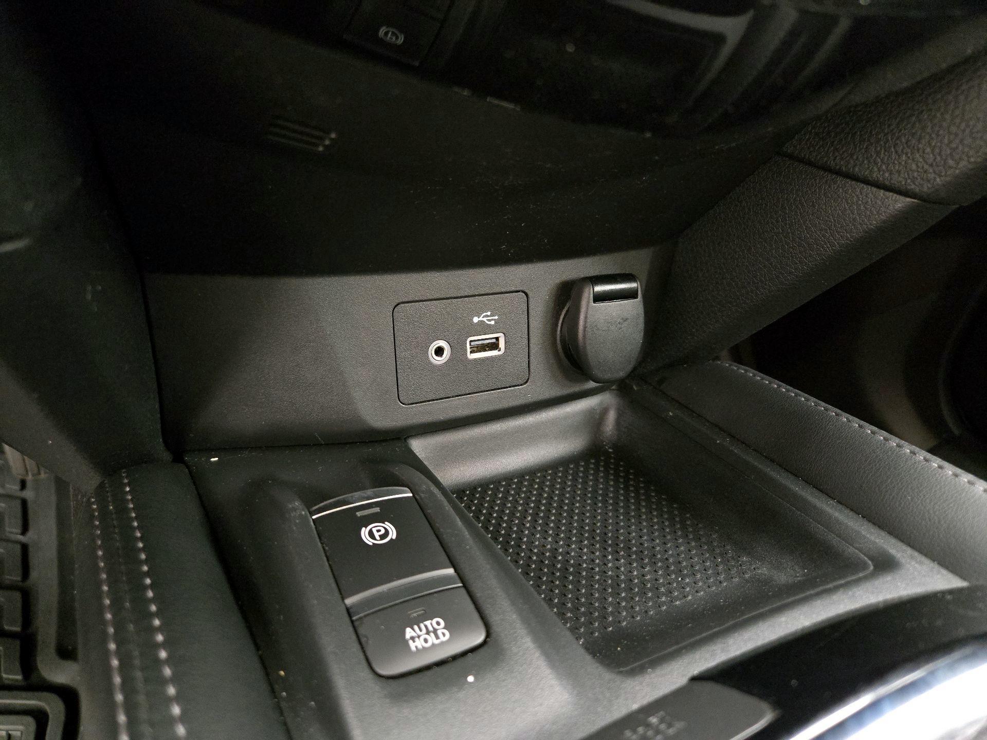 Thumbnail: 2019 Nissan Rogue - 19