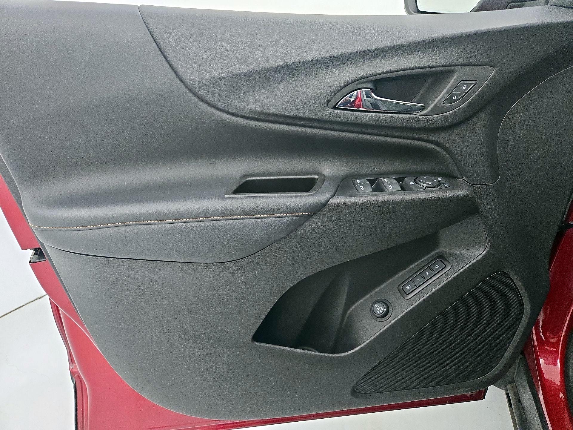 Thumbnail: 2019 Chevrolet Equinox - 12