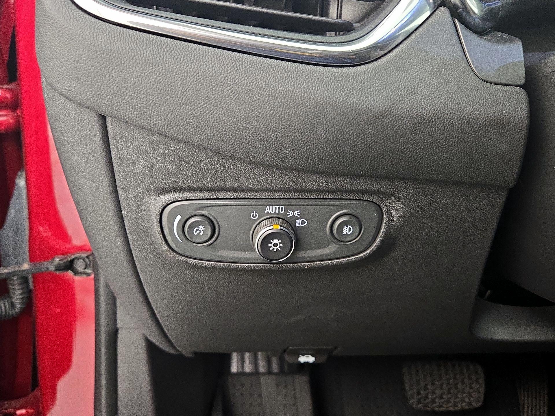 Thumbnail: 2019 Chevrolet Equinox - 13