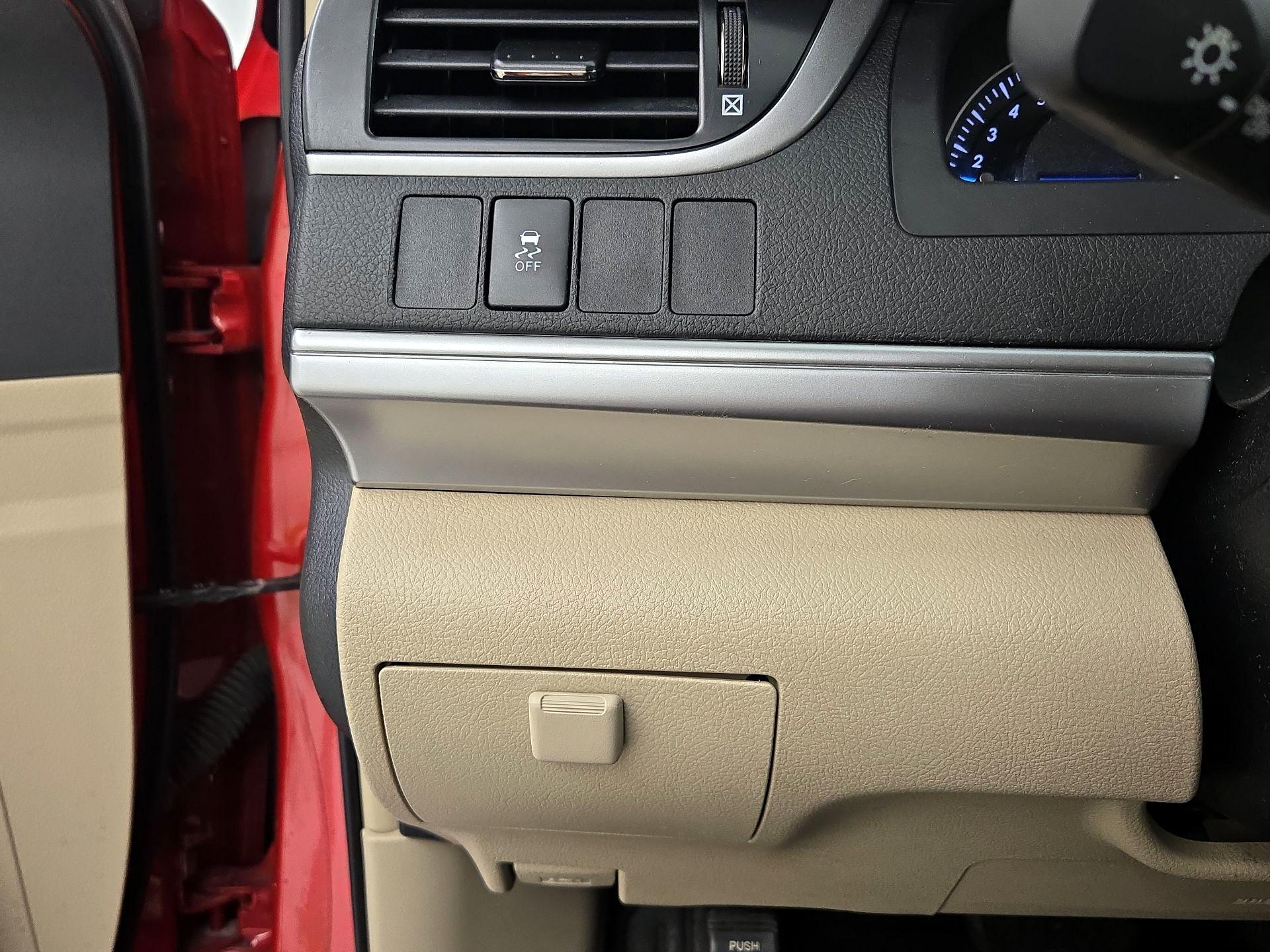 Thumbnail: 2014 Toyota Camry - 13
