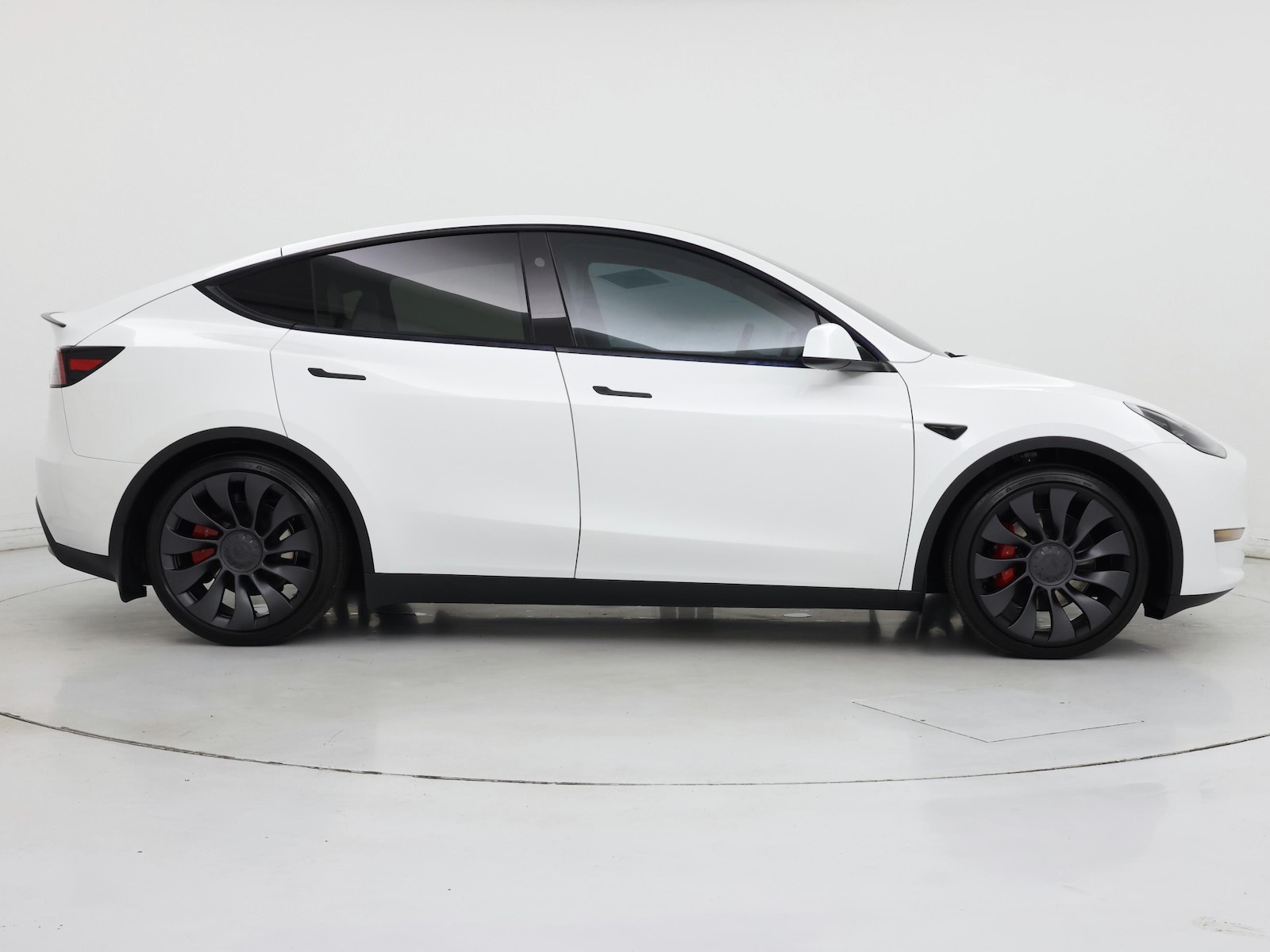 2025 Tesla Model Y Performance - Photo 8