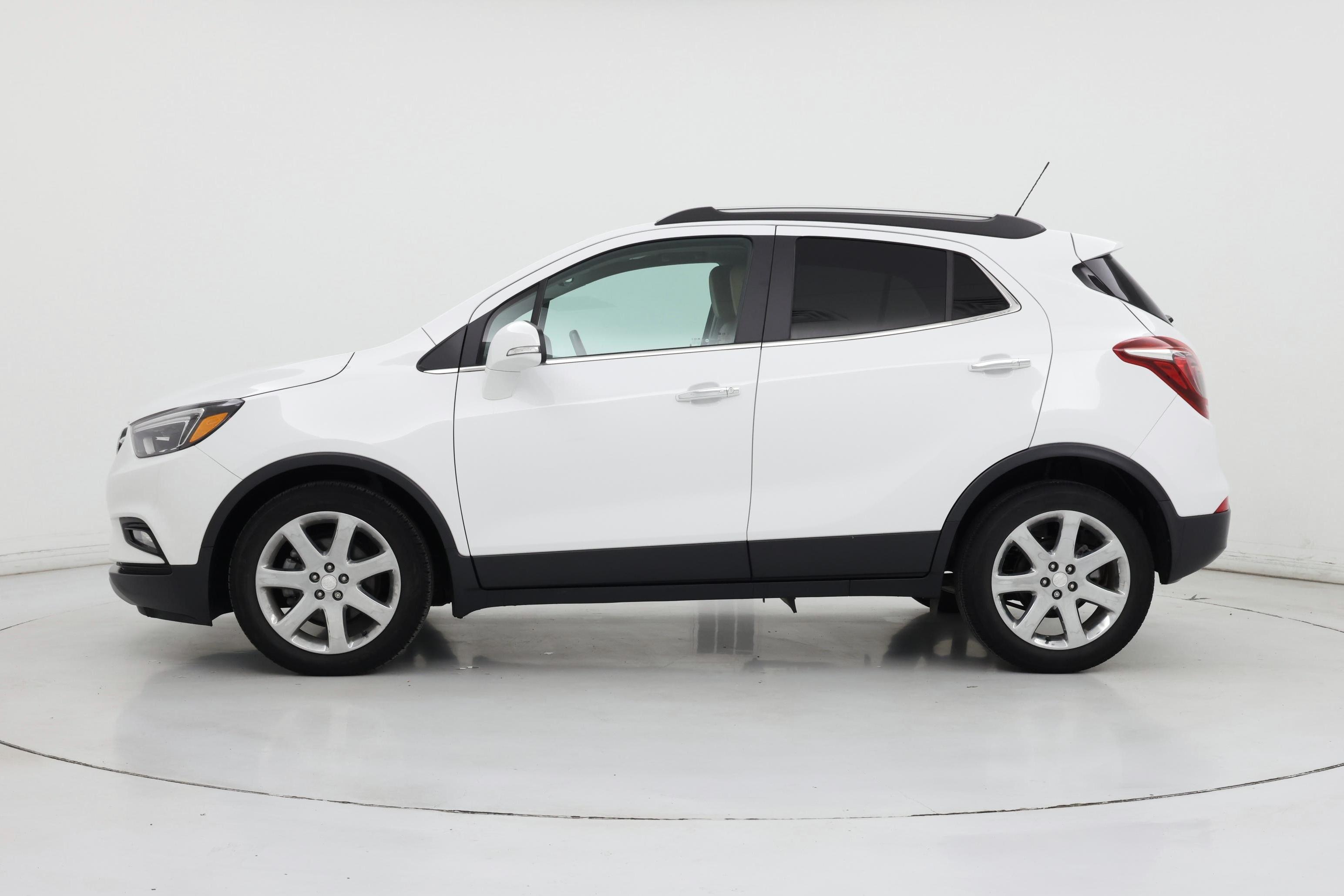 Thumbnail: 2019 Buick Encore - 3