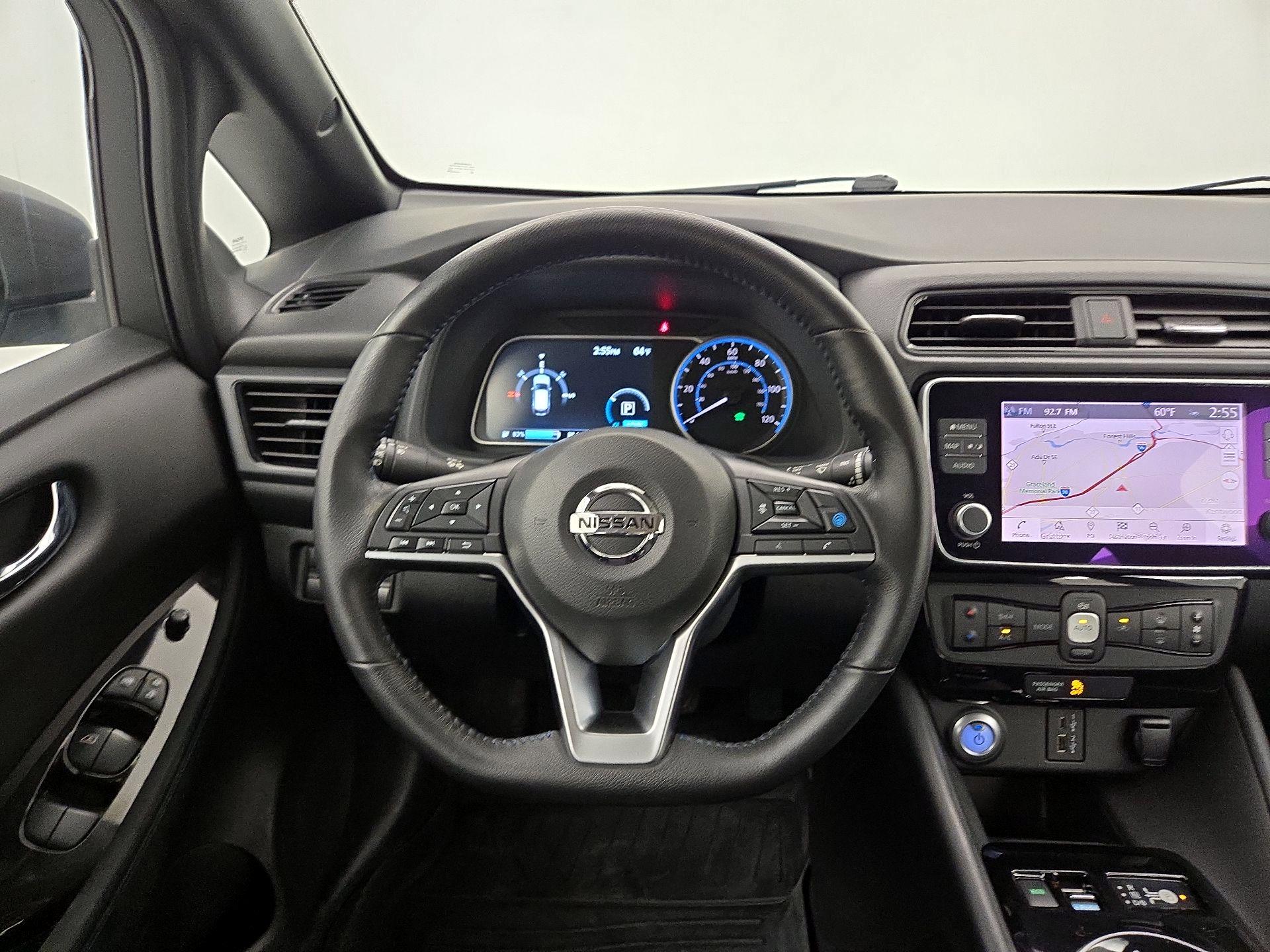 Thumbnail: 2020 Nissan Leaf - 10