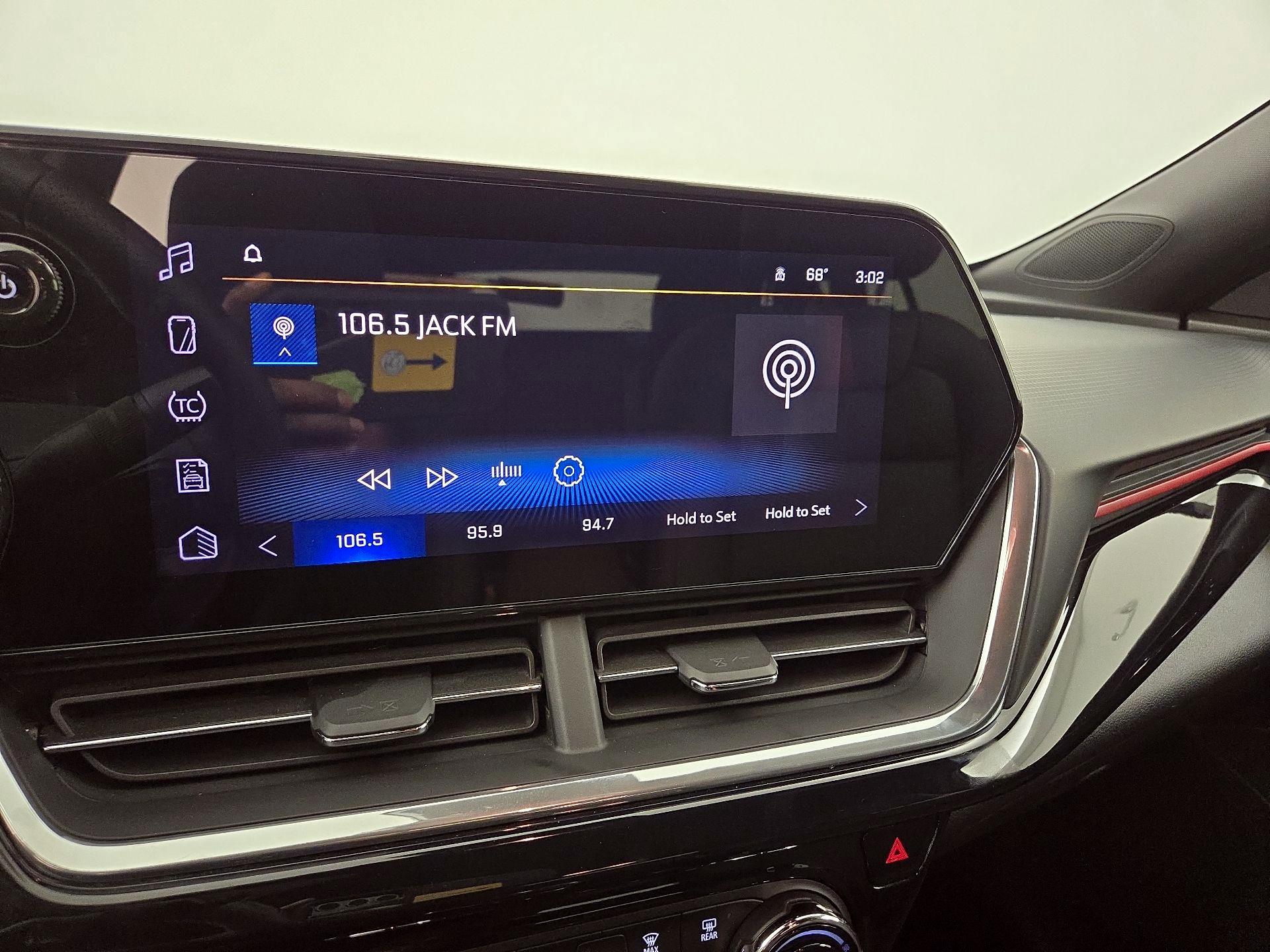 Thumbnail: 2024 Chevrolet Trax - 15