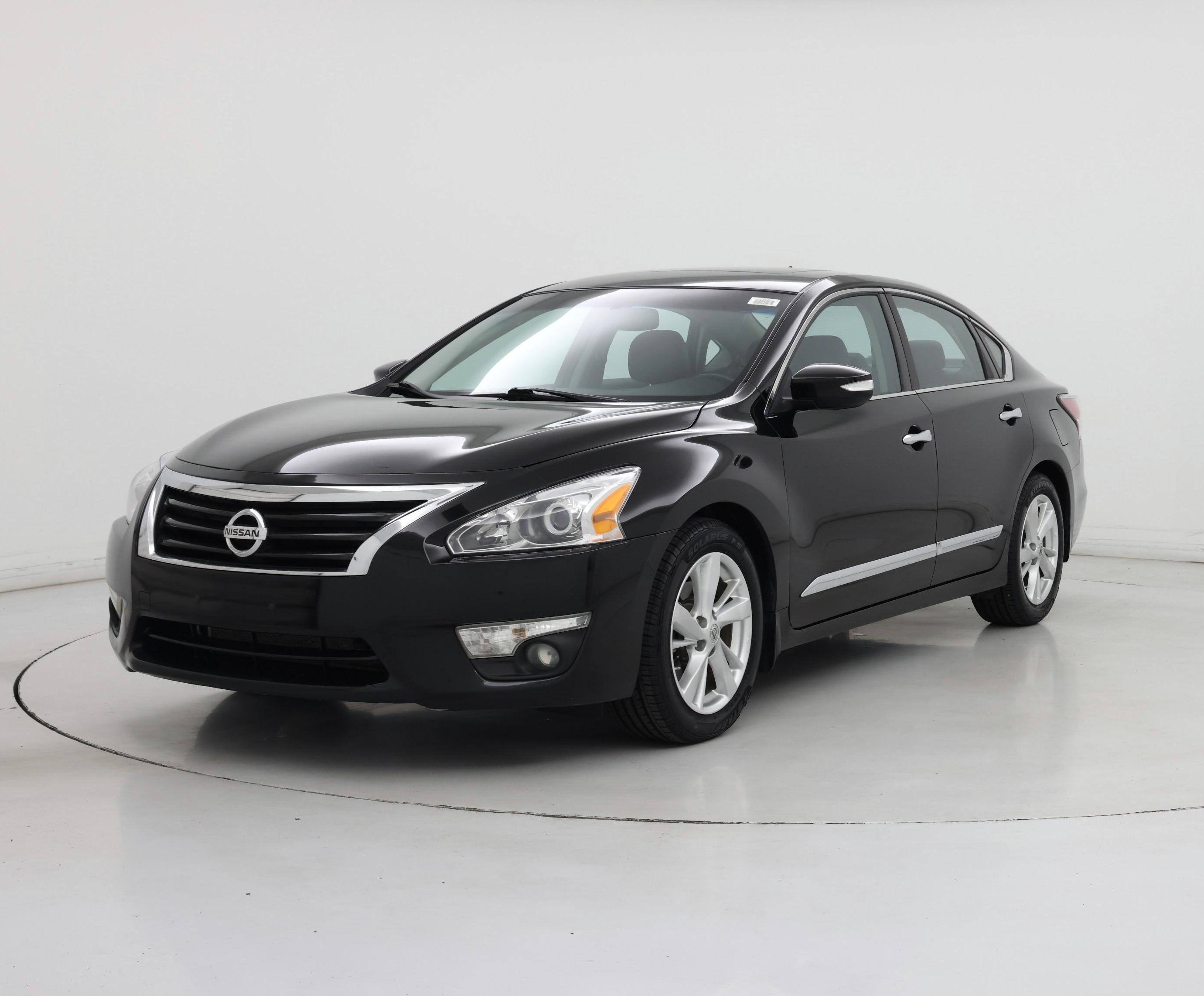 Thumbnail: 2015 Nissan Altima - 4