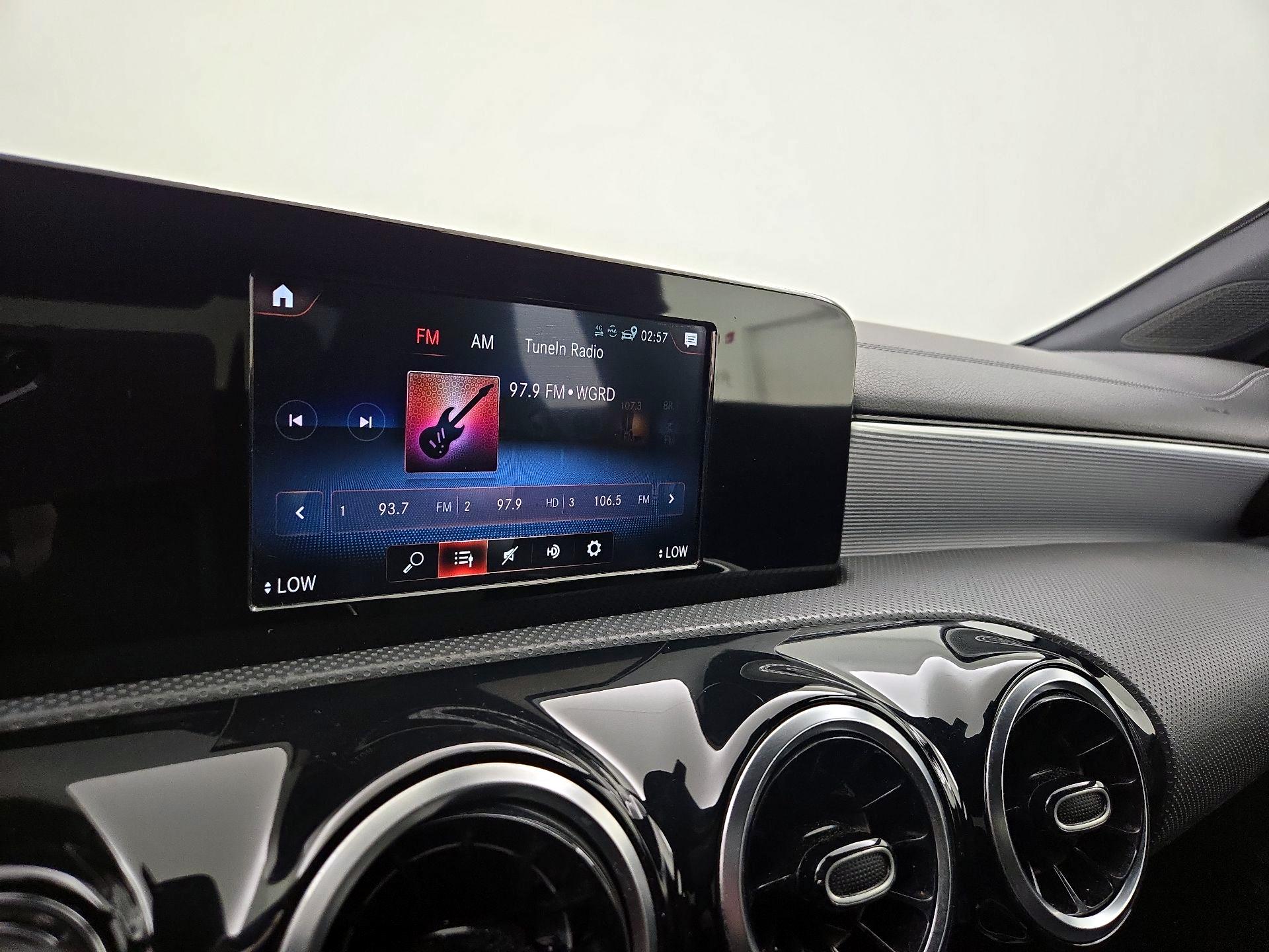 Thumbnail: 2020 Mercedes-Benz CLA - 15