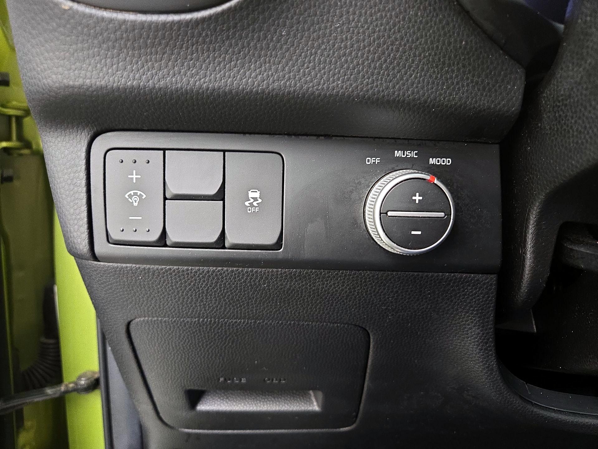 Thumbnail: 2018 Kia Soul - 13