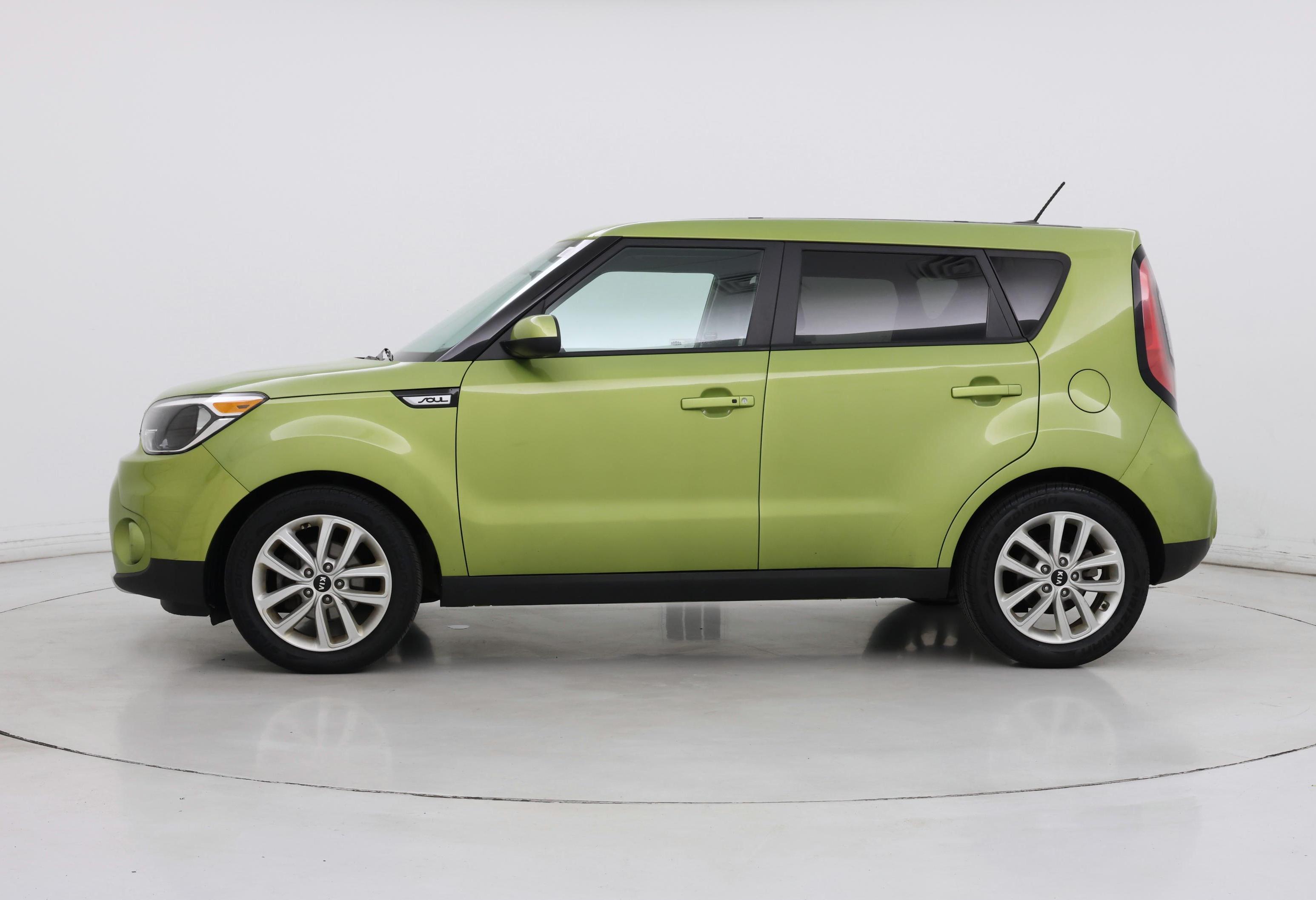 Thumbnail: 2018 Kia Soul - 3