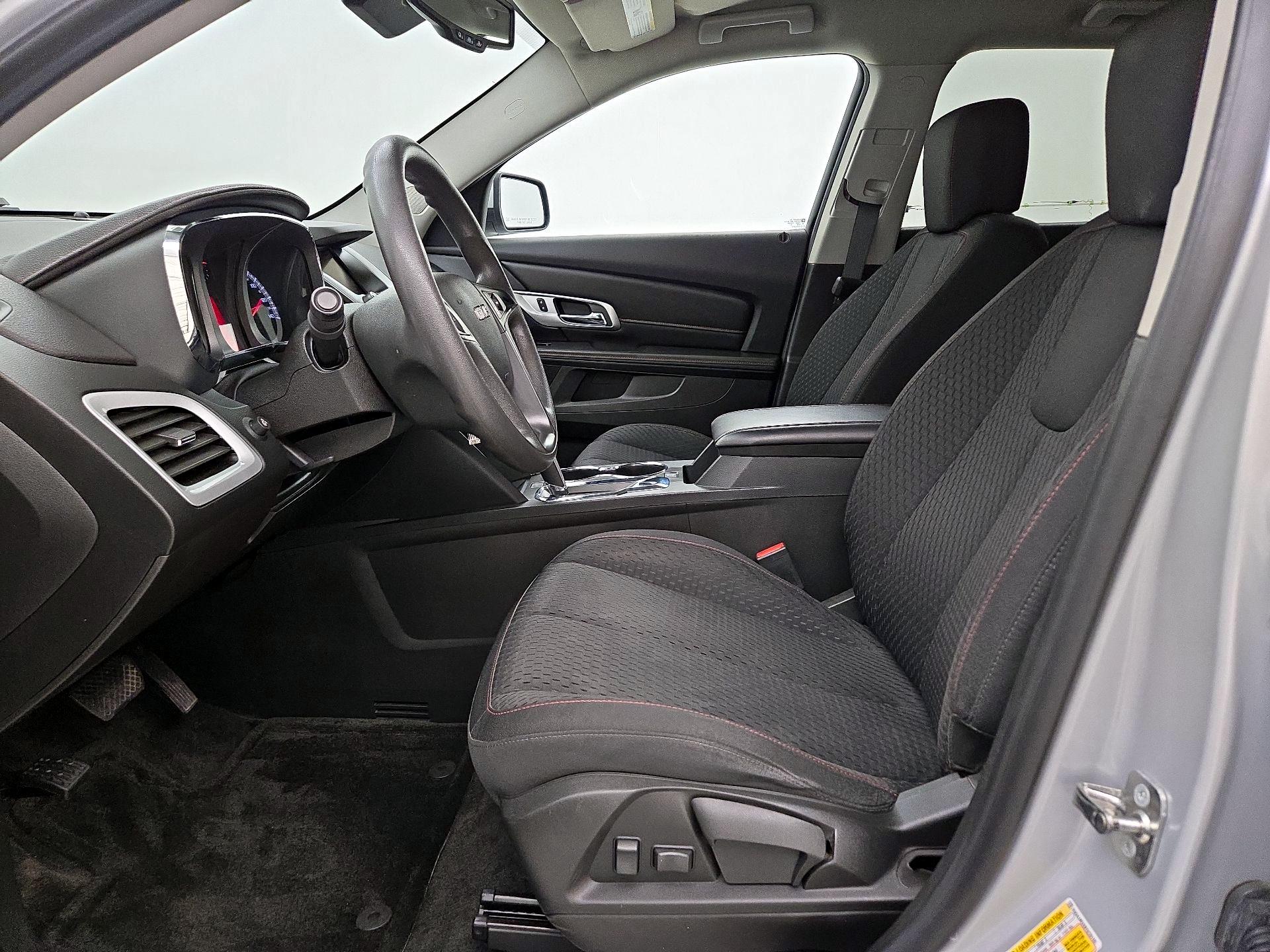 Thumbnail: 2015 GMC Terrain - 11