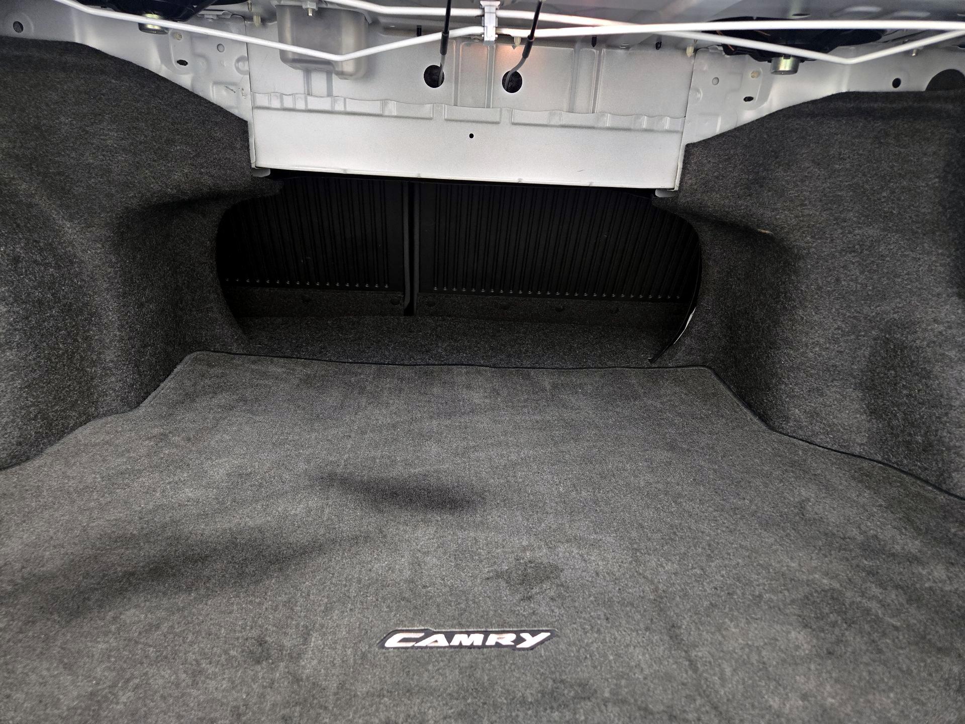Thumbnail: 2016 Toyota Camry - 20