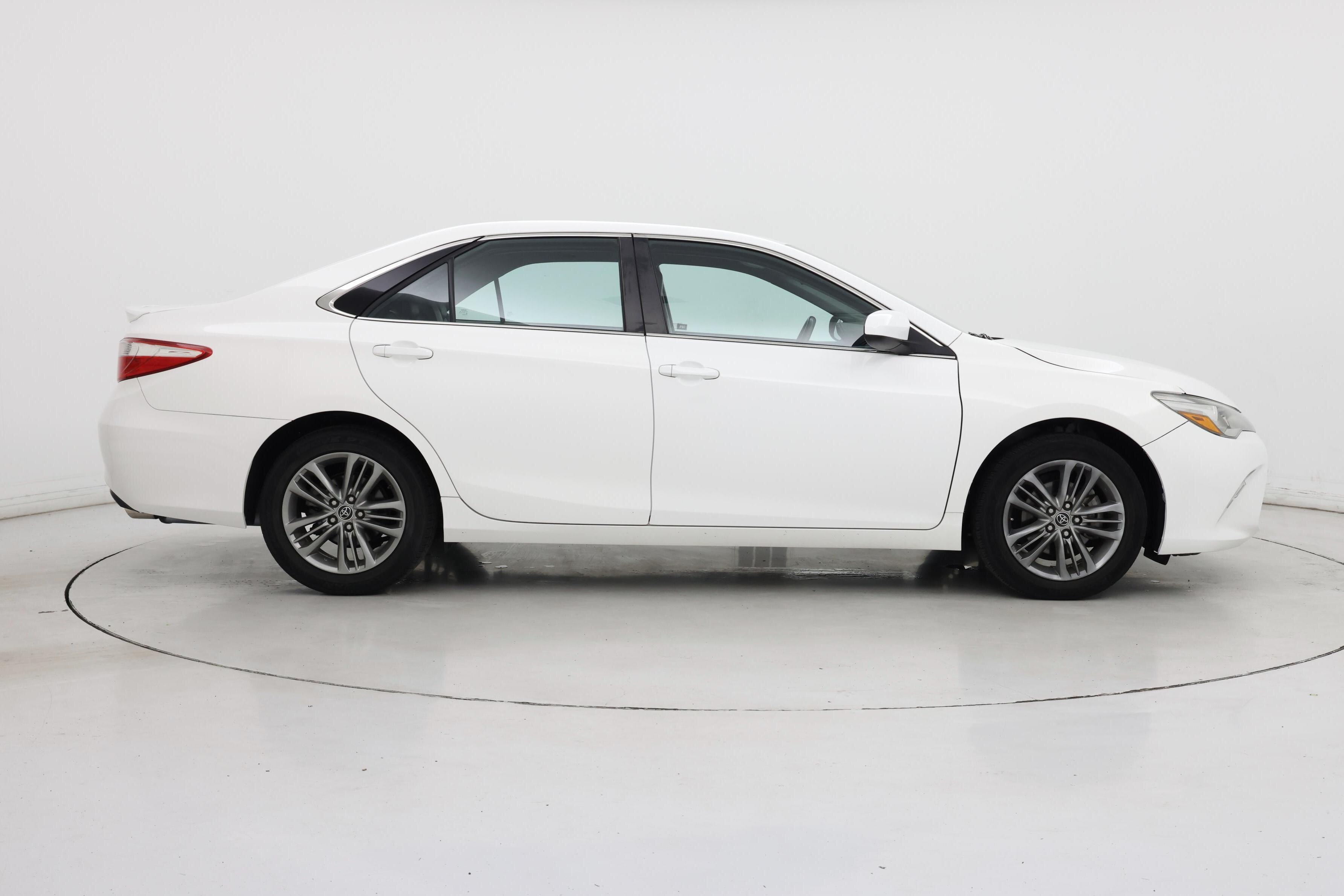 Thumbnail: 2016 Toyota Camry - 7