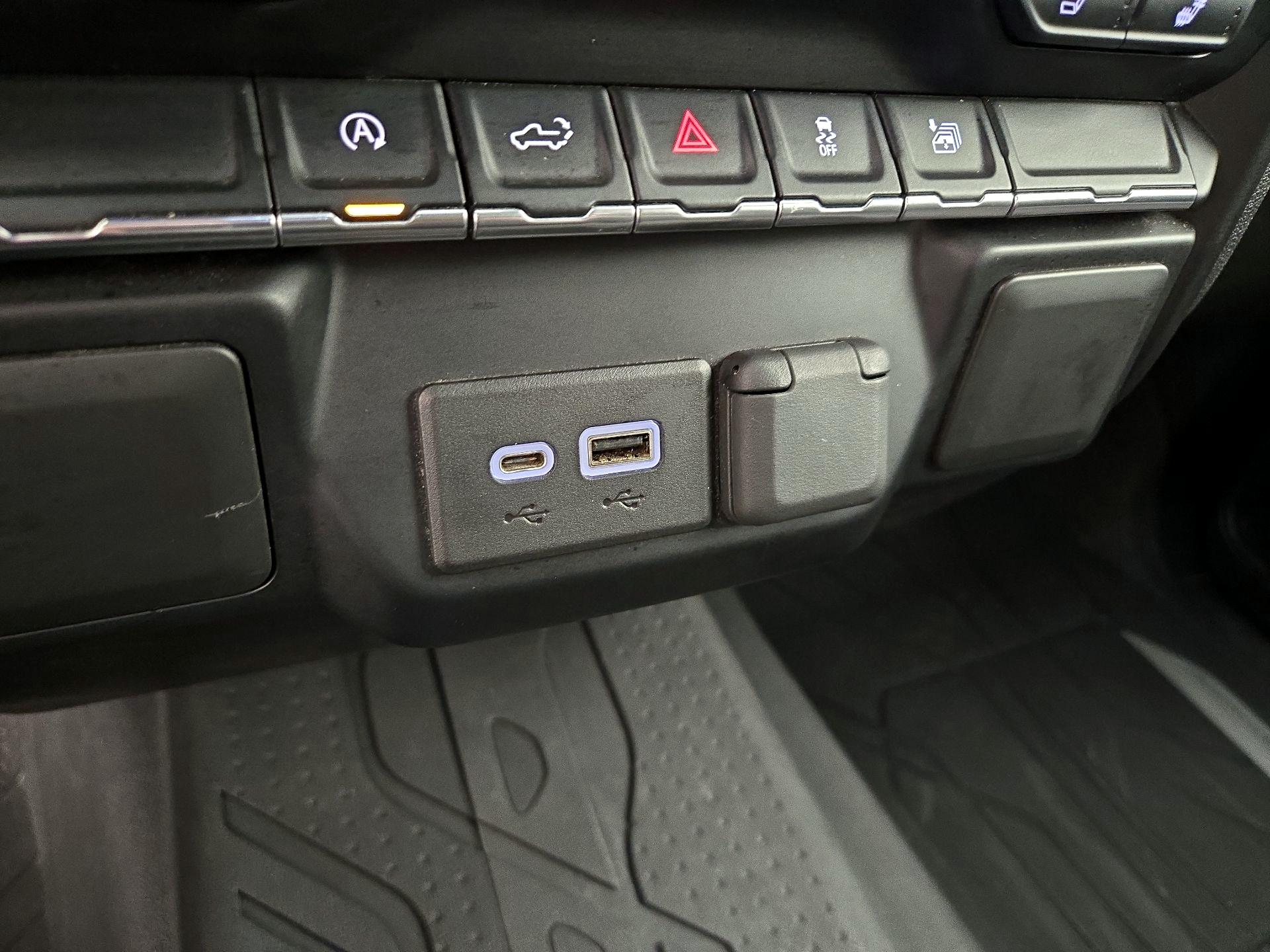Thumbnail: 2021 Chevrolet Silverado 1500 - 18