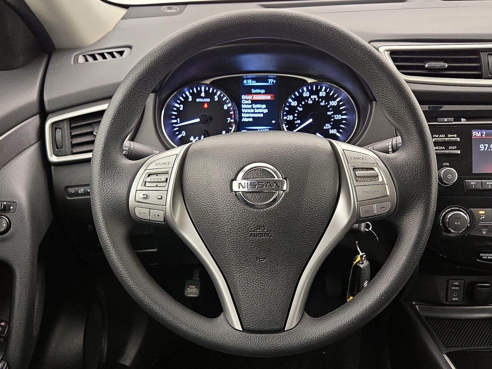 2016 Nissan Rogue S - Photo 11