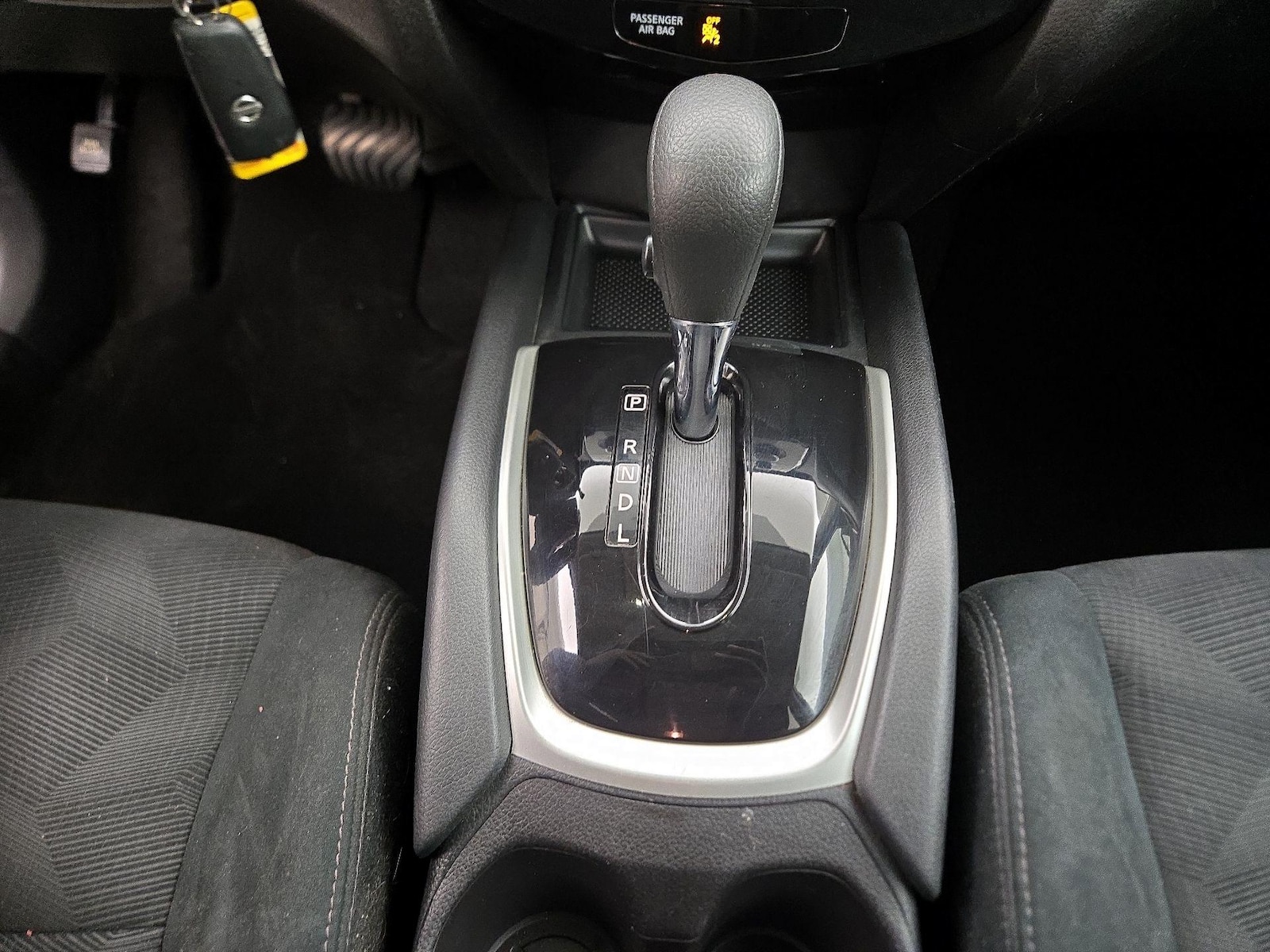 2016 Nissan Rogue S - Photo 18