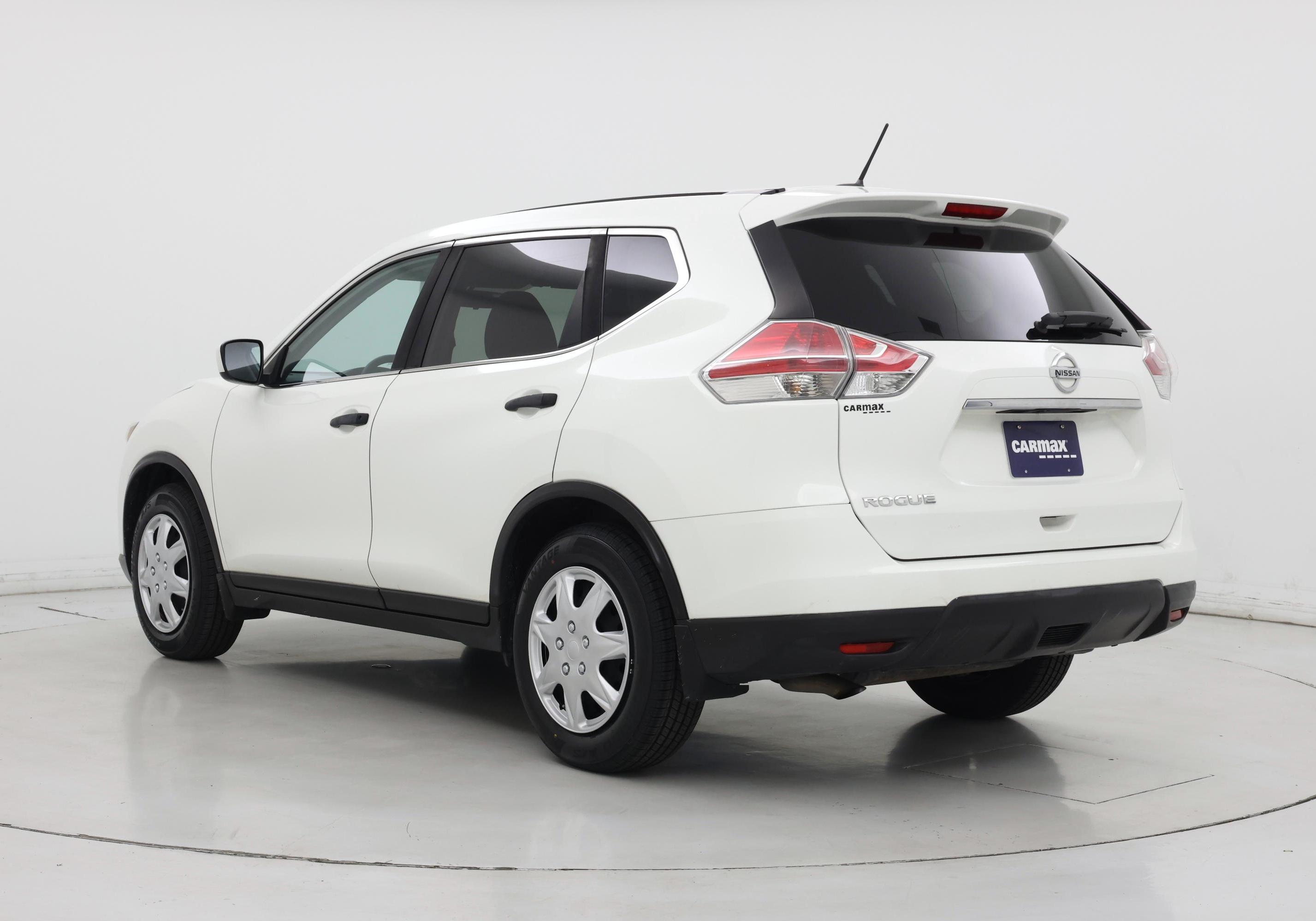 Thumbnail: 2016 Nissan Rogue - 2