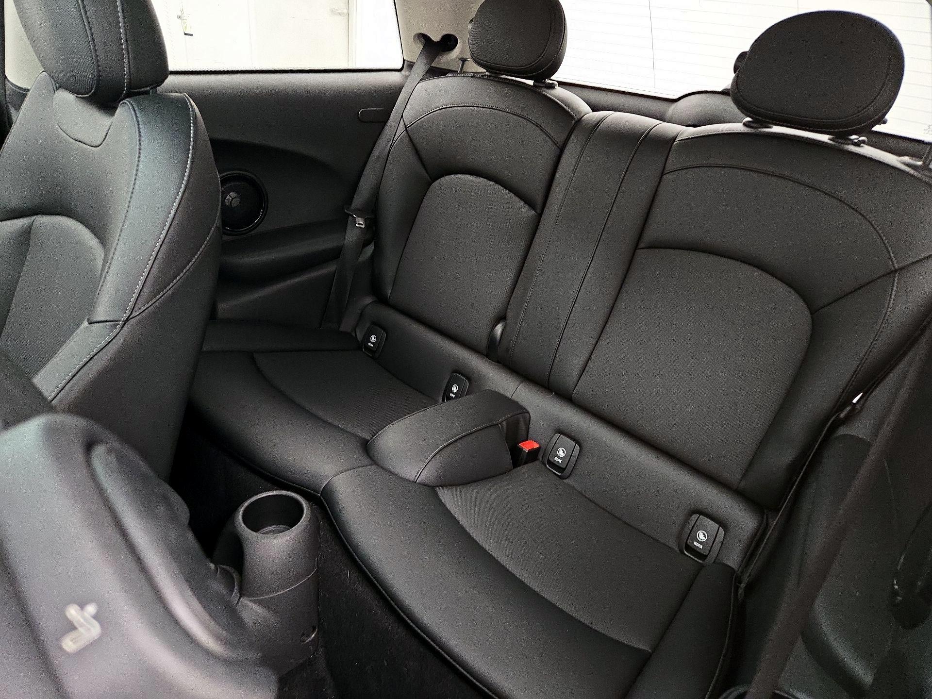 Thumbnail: 2017 MINI Cooper Hardtop - 20