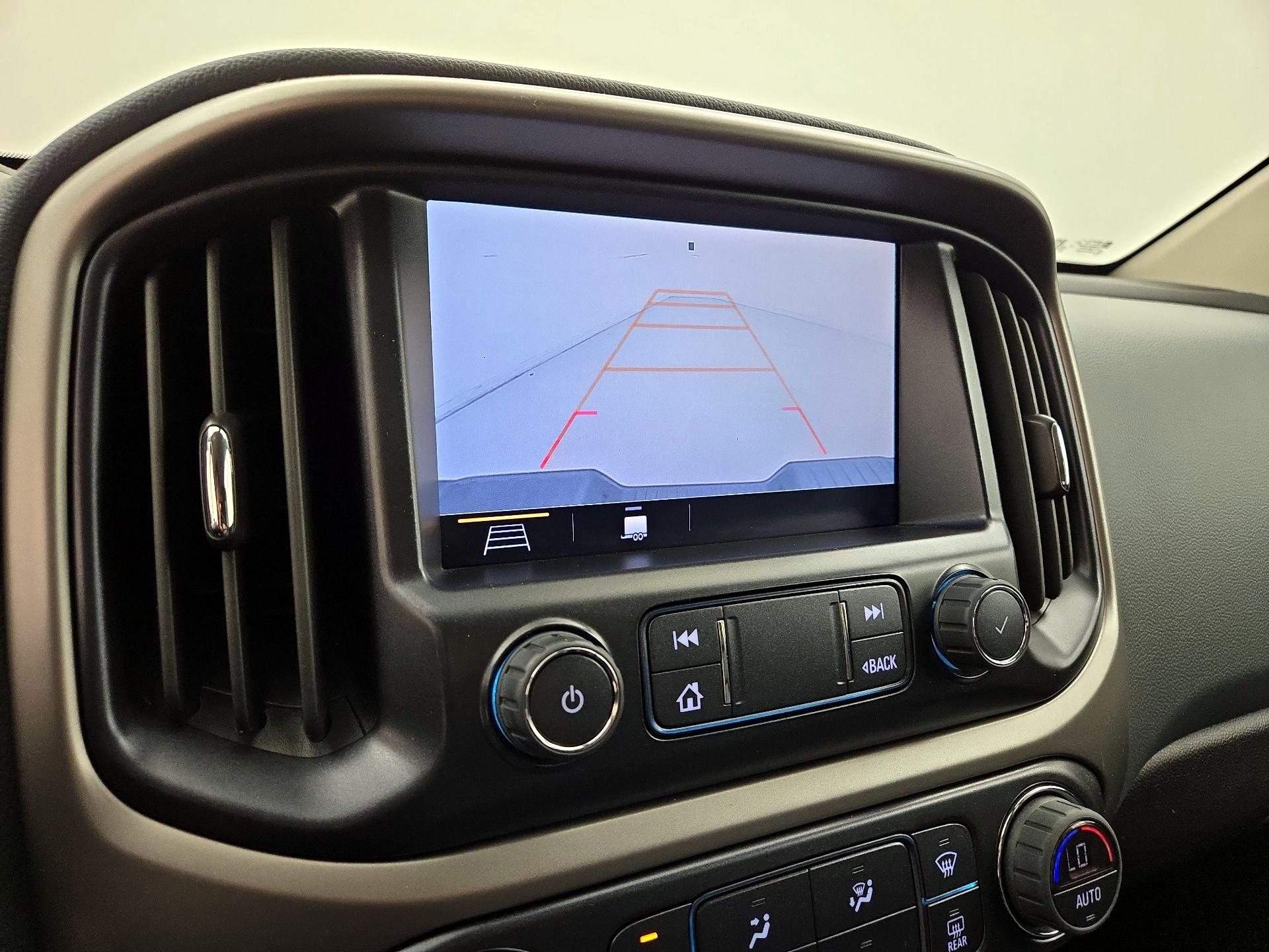 Thumbnail: 2022 Chevrolet Colorado - 14