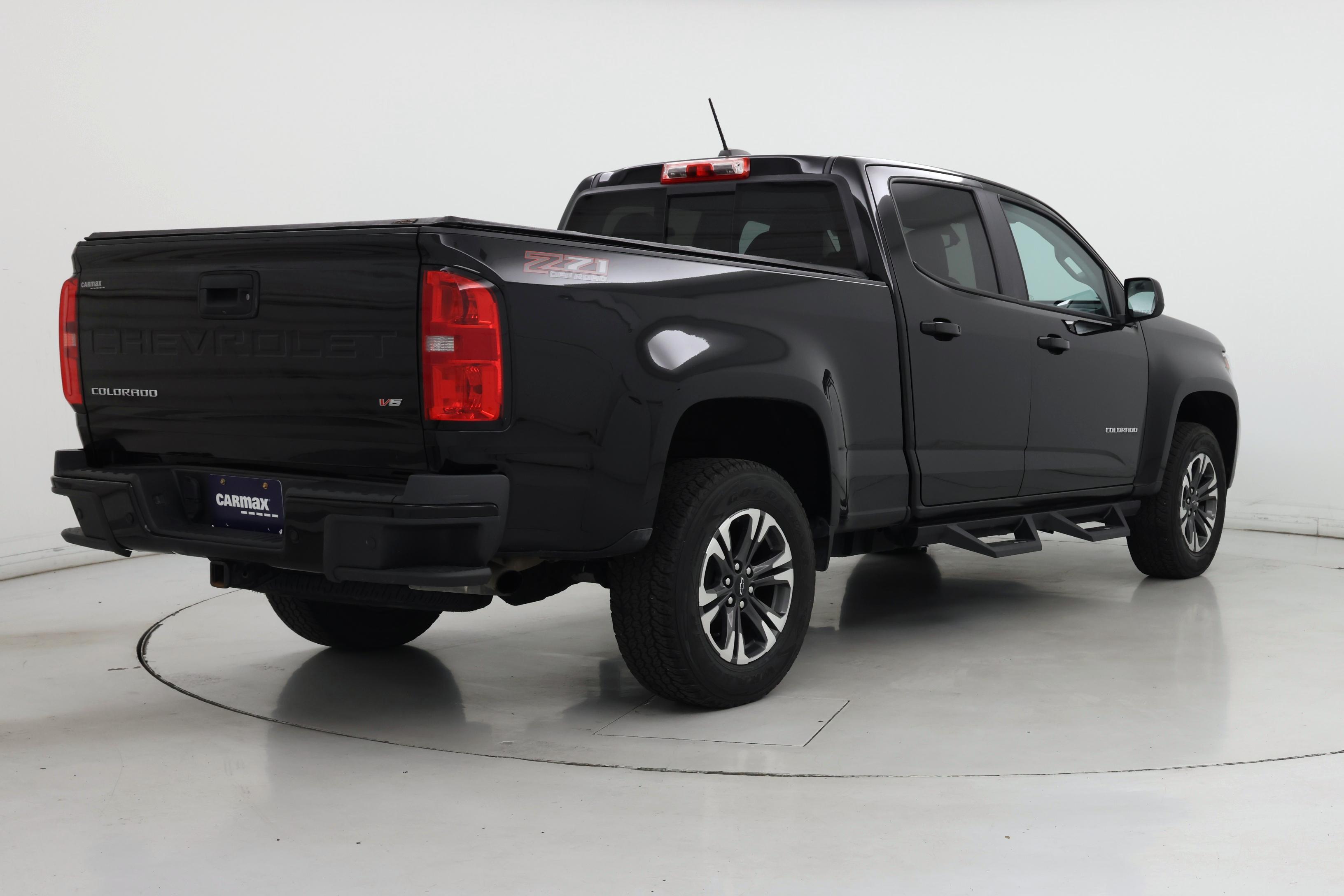 Thumbnail: 2022 Chevrolet Colorado - 8