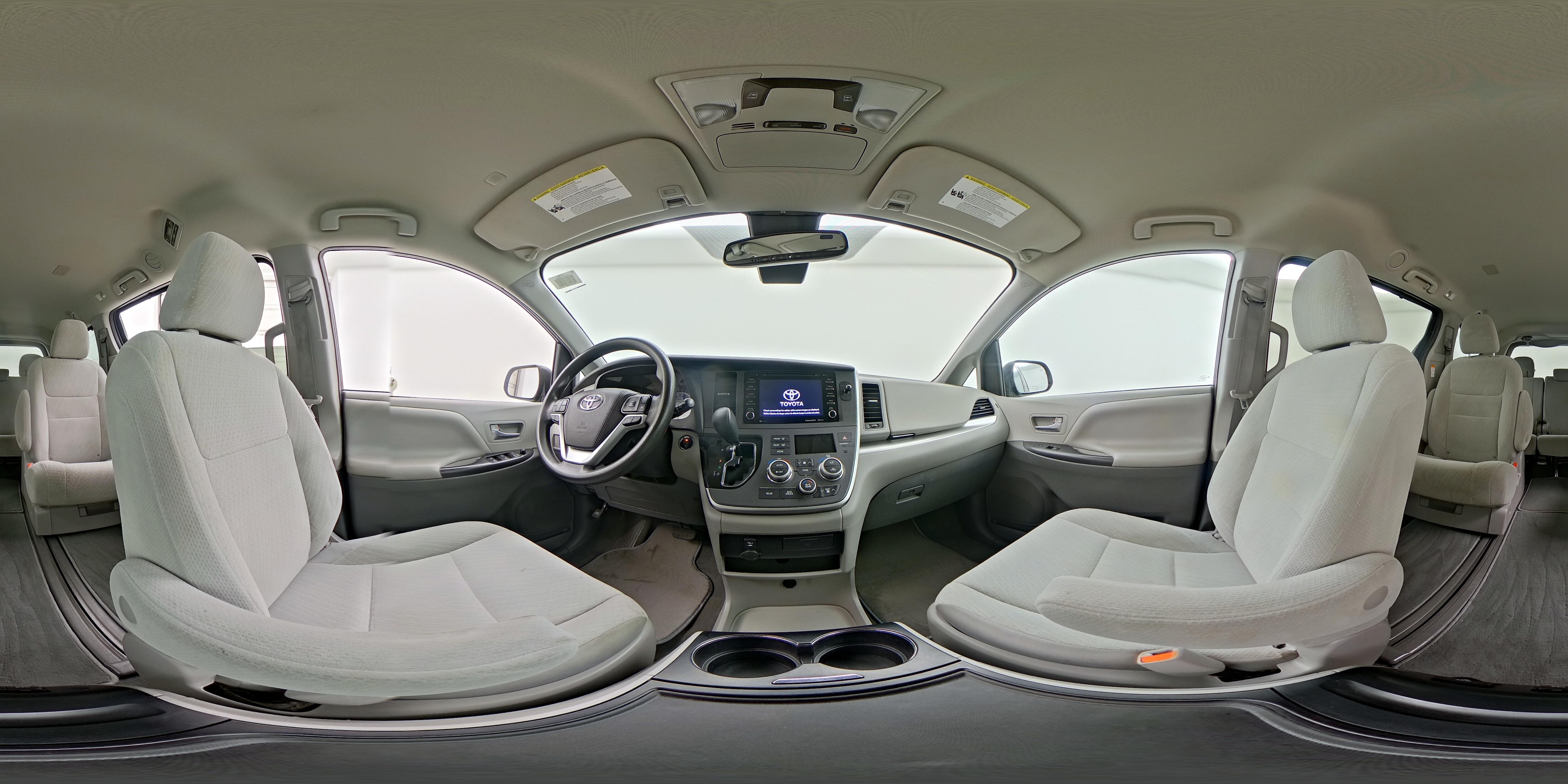 2020 Toyota Sienna LE - Photo 26
