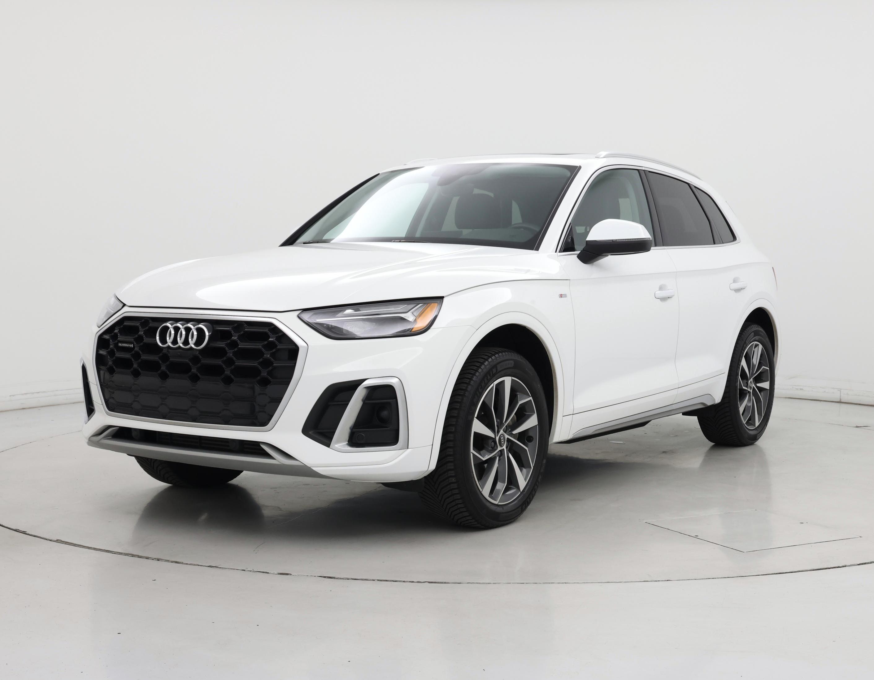 Thumbnail: 2023 Audi Q5 - 4