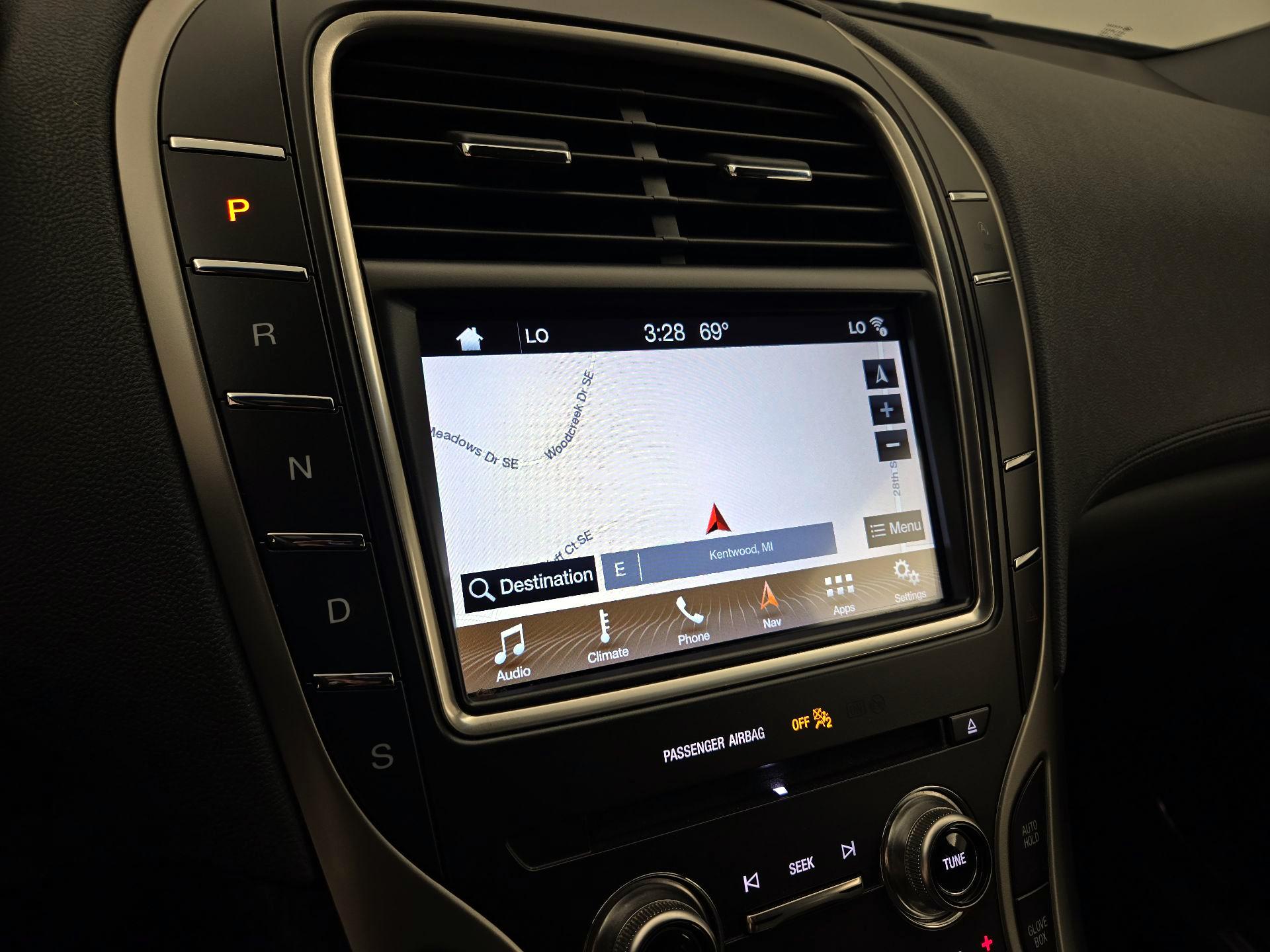 Thumbnail: 2019 Lincoln Nautilus - 14