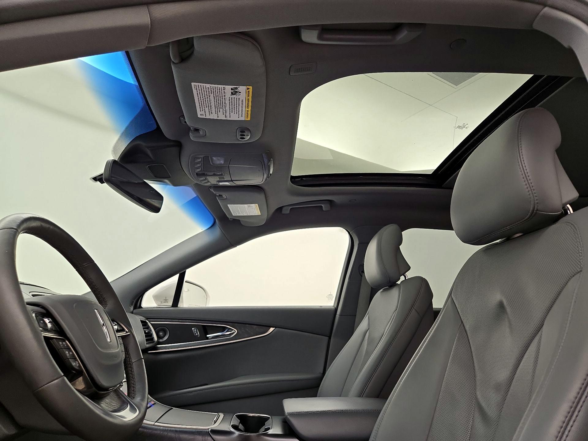 Thumbnail: 2019 Lincoln Nautilus - 20