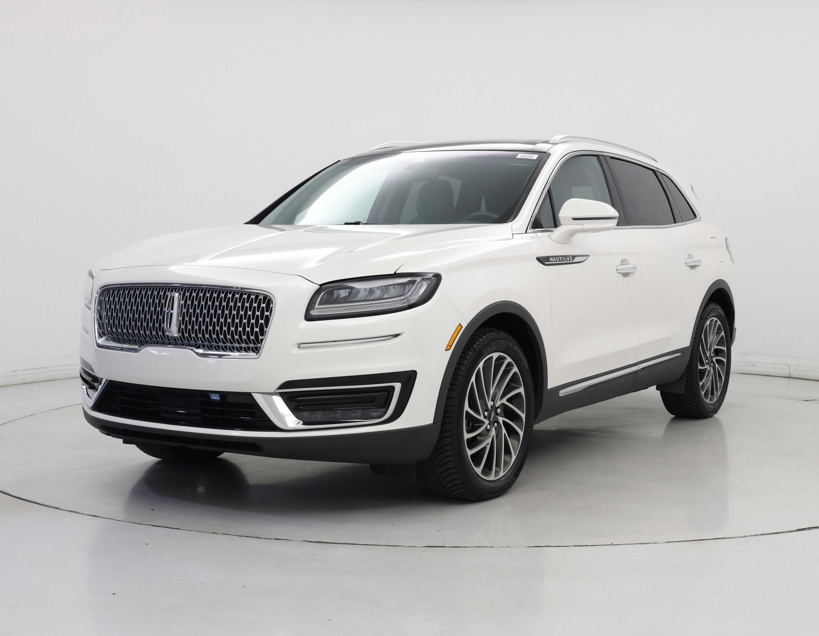 Thumbnail: 2019 Lincoln Nautilus - 4