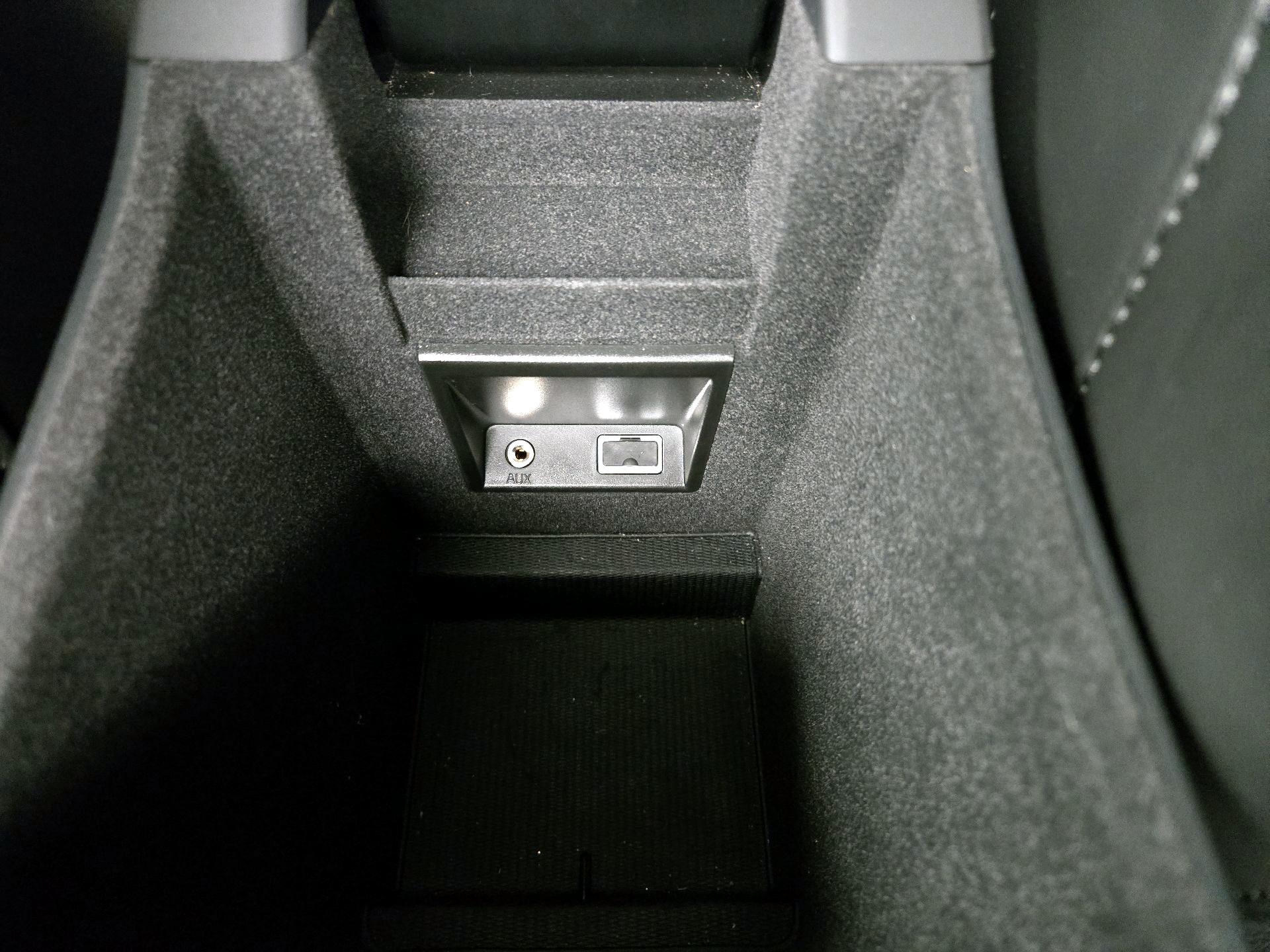 Thumbnail: 2016 Volvo XC60 - 19