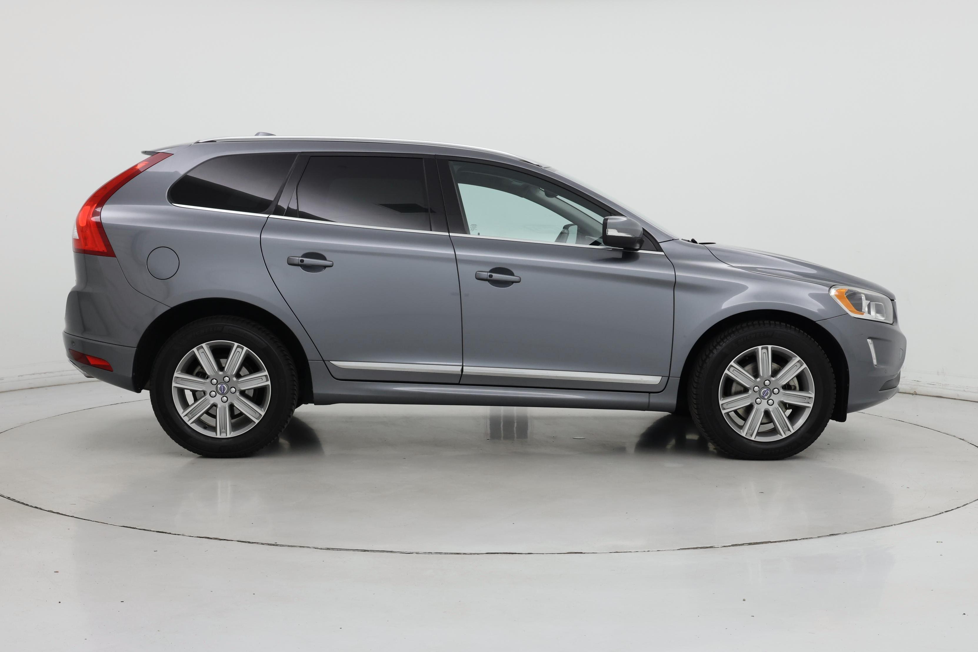 Thumbnail: 2016 Volvo XC60 - 7