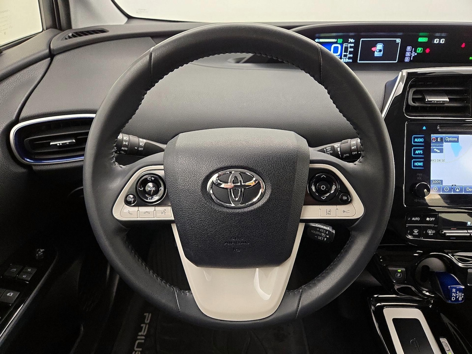 2017 Toyota Prius Four - Photo 11